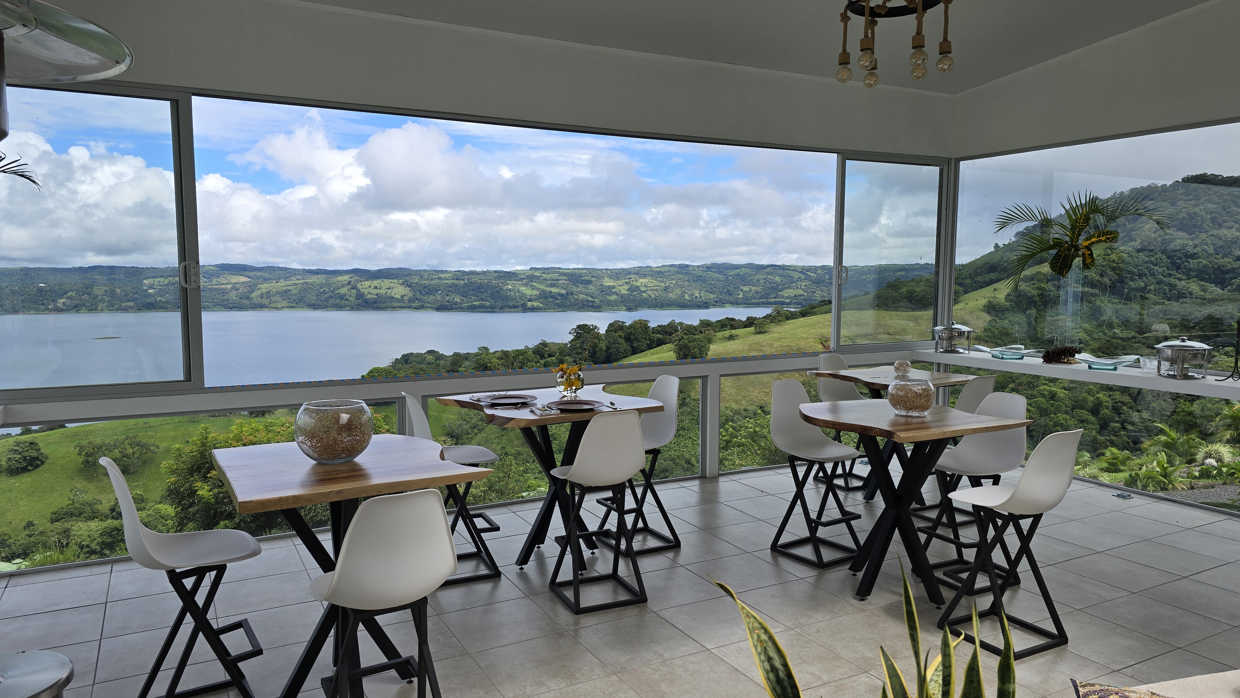 Luxurious Residential Complex with Income Potential in Tronadora photo 10