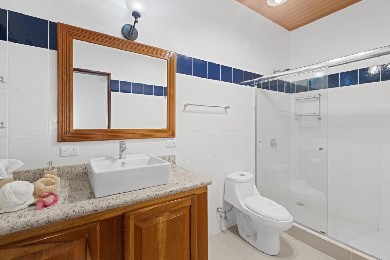 Luxury 19-Bedroom Property with Pools, Gardens & Stunning Ocean Views  photo 39