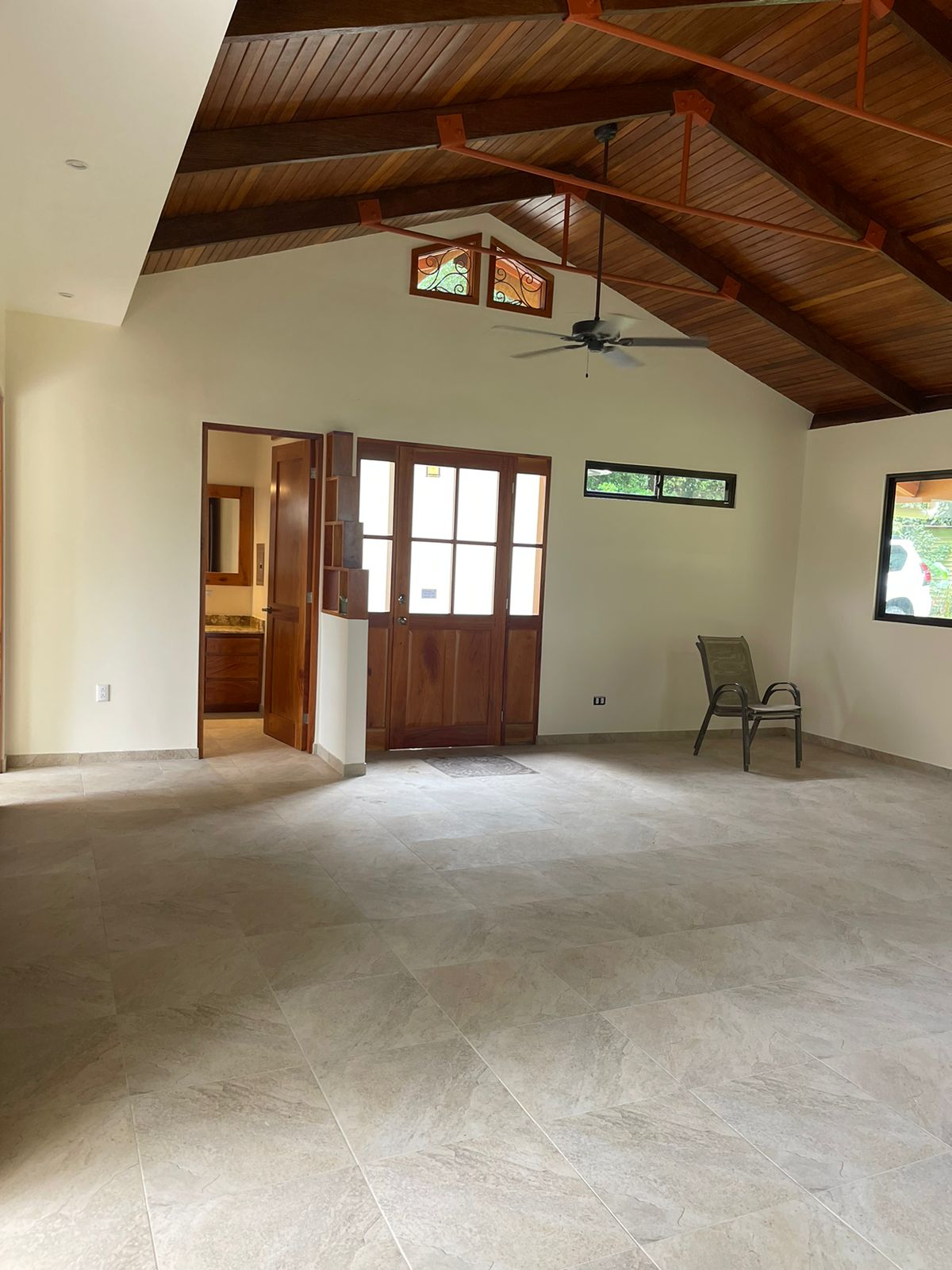 Charming 132 m² Home on 5,000 m² Lot w/ Creek in a Gated Community photo 10