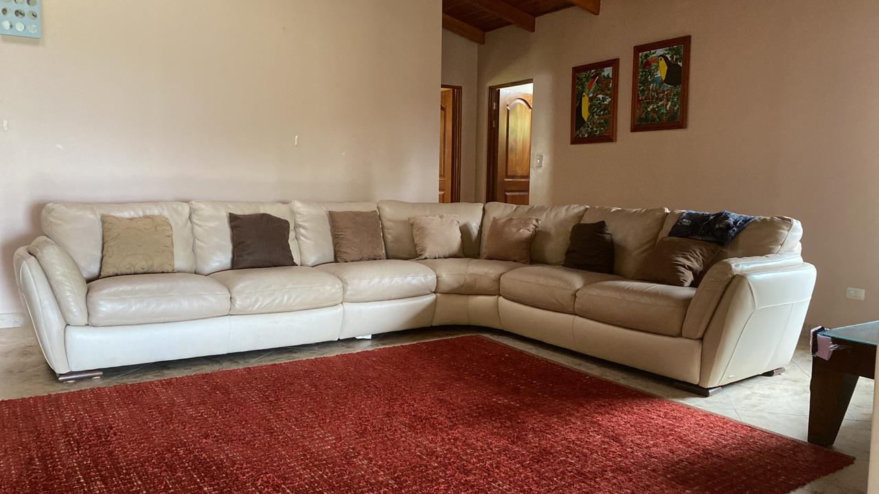 Beautiful 3 BD 2 BA Home in a 8 Acre Lot with Pool and Lake View photo 7