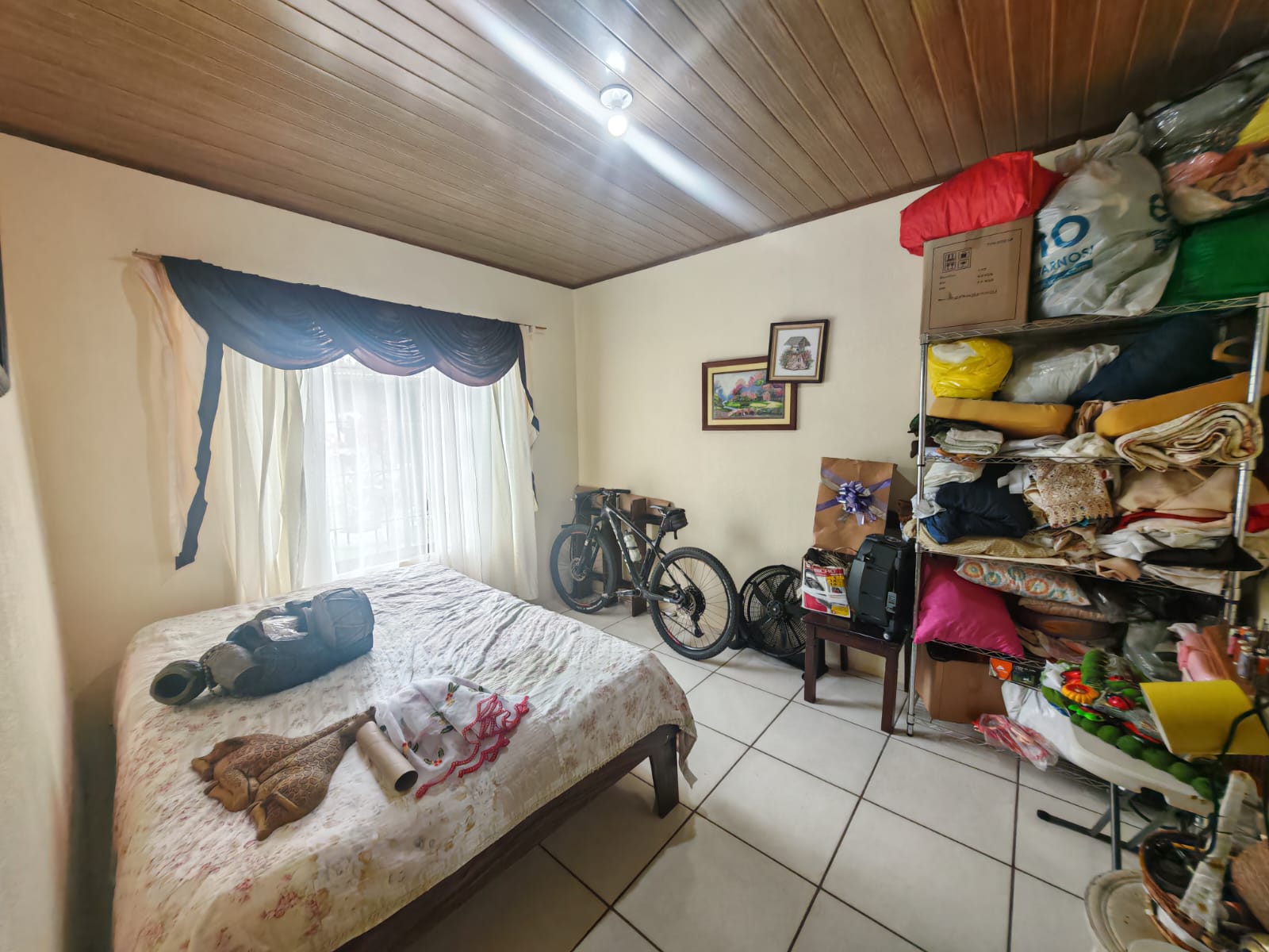 Beautiful 3-bedroom, 2-bathroom Home on a Sprawling 26,313 m² (6.5 Acres) lot  photo 14