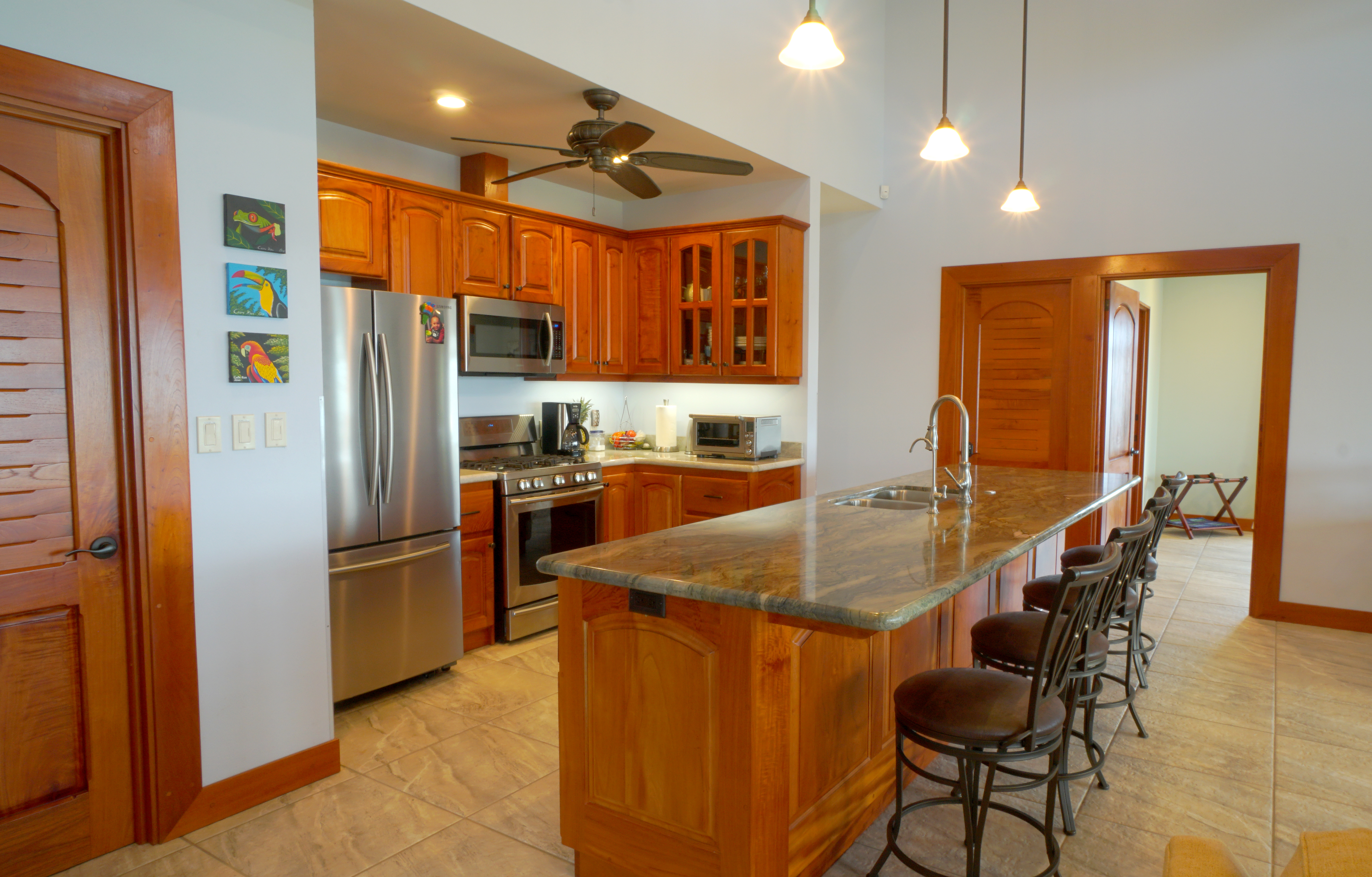 Stunning Home 3BD 2BA with Lake & Volcano Views, and Expansion Potential photo 9