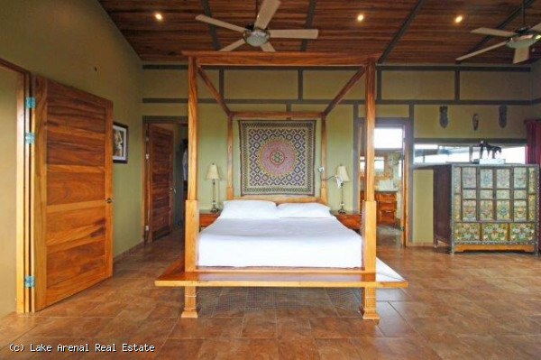 Modern Bali-Style Home, 8 BD, 5 BA 3,70 Acre In Nuevo Arenal photo 28