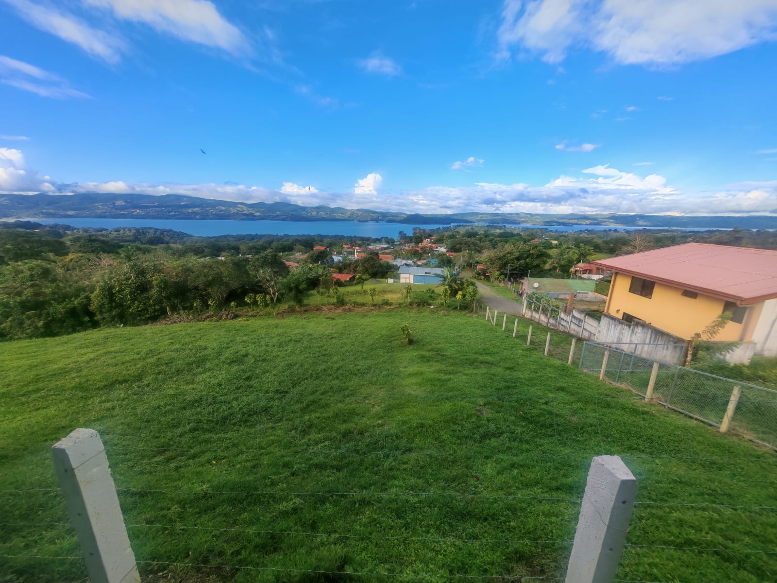 Scenic 1,604 m² (0.39 Acre) Lot with Stunning Lake and Volcano Views in San Luis photo 7
