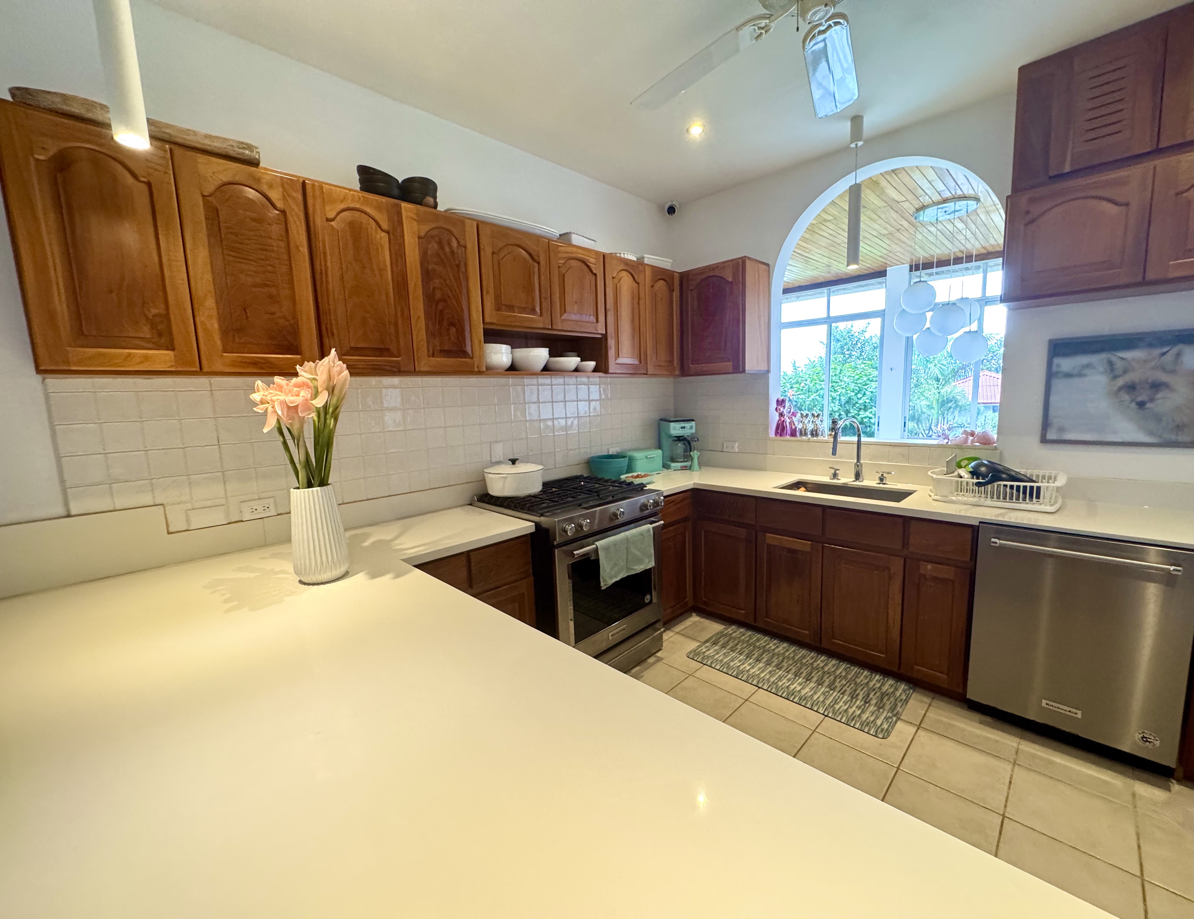 Casa Pink Sky 3BD 3BA – A Private Sanctuary with Volcano & Mountain Views photo 10