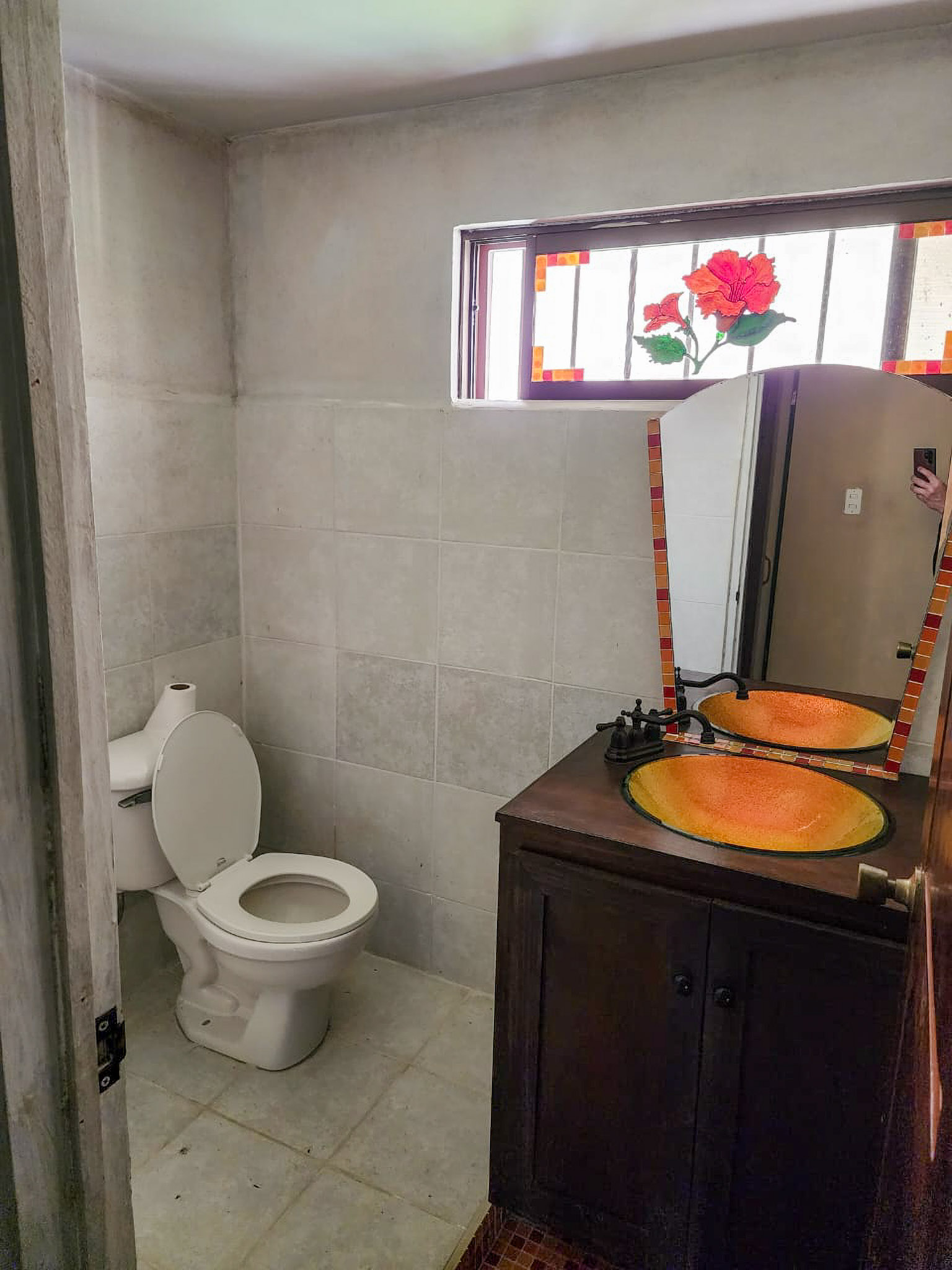 Lake view Residence 6 BD/5BA with Commercial Opportunity photo 16