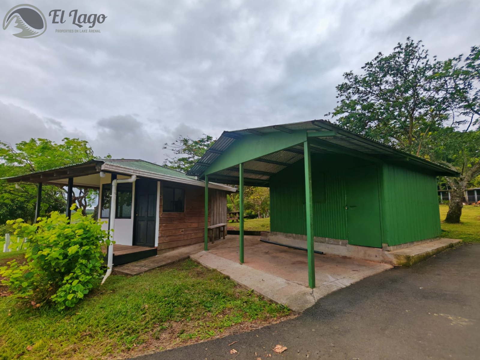 Luxury Estate w/ 8 BD, 9 BA, Private Forest, and Development Potential photo 102