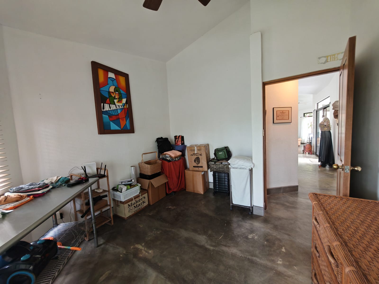 Charming 2BR Home + 1BR Casita on 1,000 m² Lot with Volcano & Lake Views photo 18