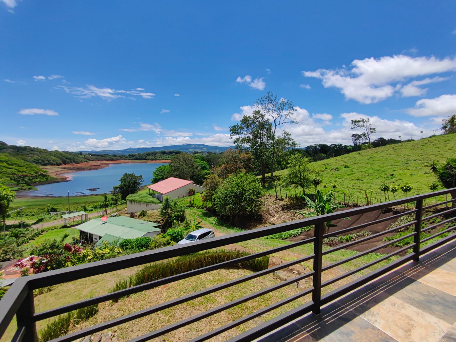 Charming 2BD, 1.5 BA LAKE VIEW Home Just Steps from Lake Shore in Tronadora  photo 20