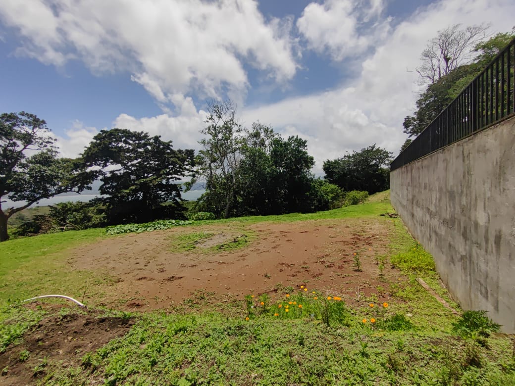 Beautiful, 1359 m2, Lake Arenal View Lot in San Luis, Tilarán photo 6