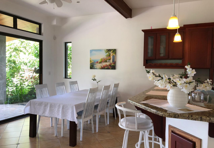 Villa Corazón: Luxury 4BD, 3.5BA Home + 3BD, 3.5BA GuestHouse w/ LAKE ACCESS photo 32