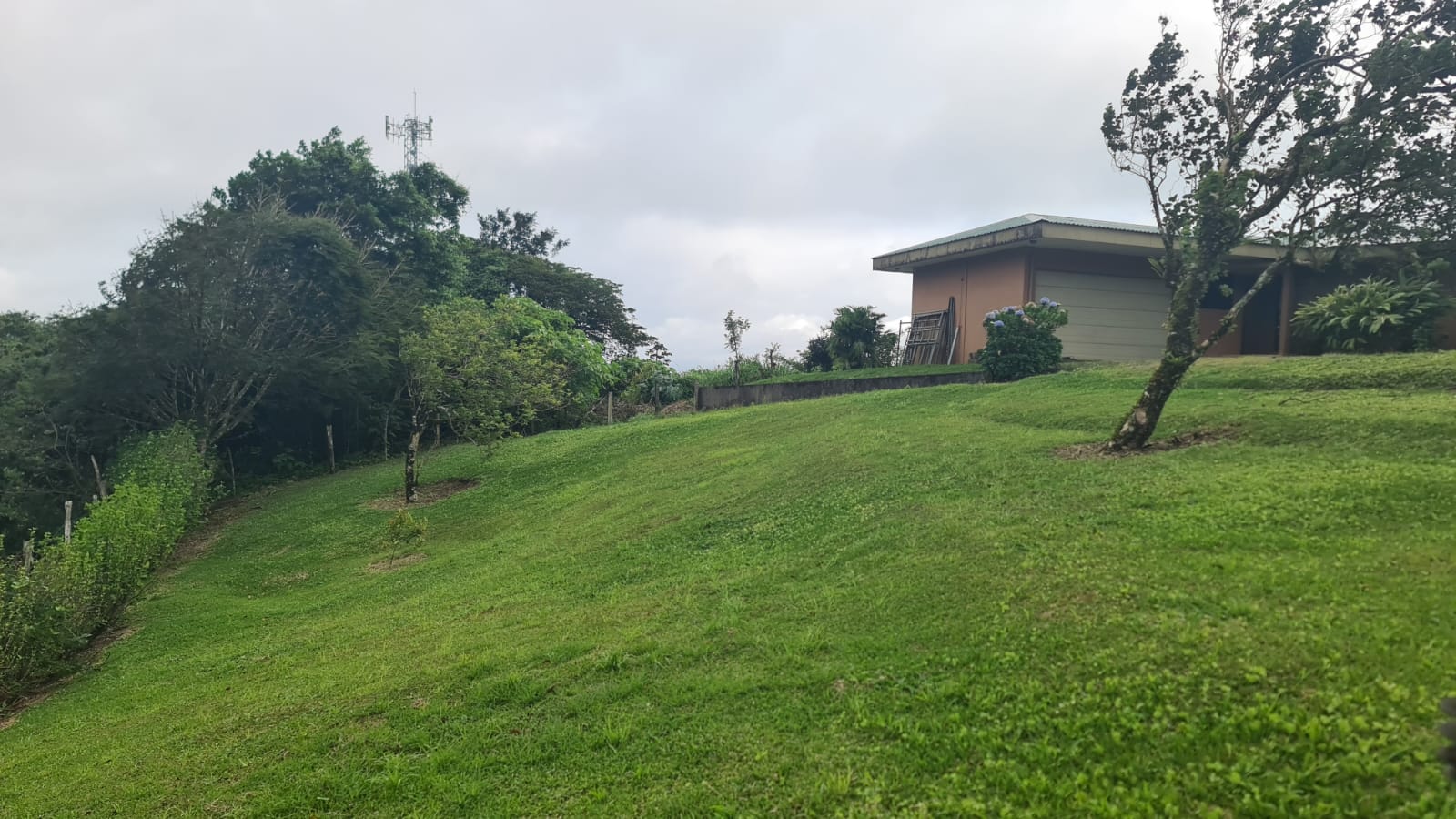 Furnished 3 Story, 2BR, 2BA + Den Lake View House w/ Utilities in Gated Community photo 29