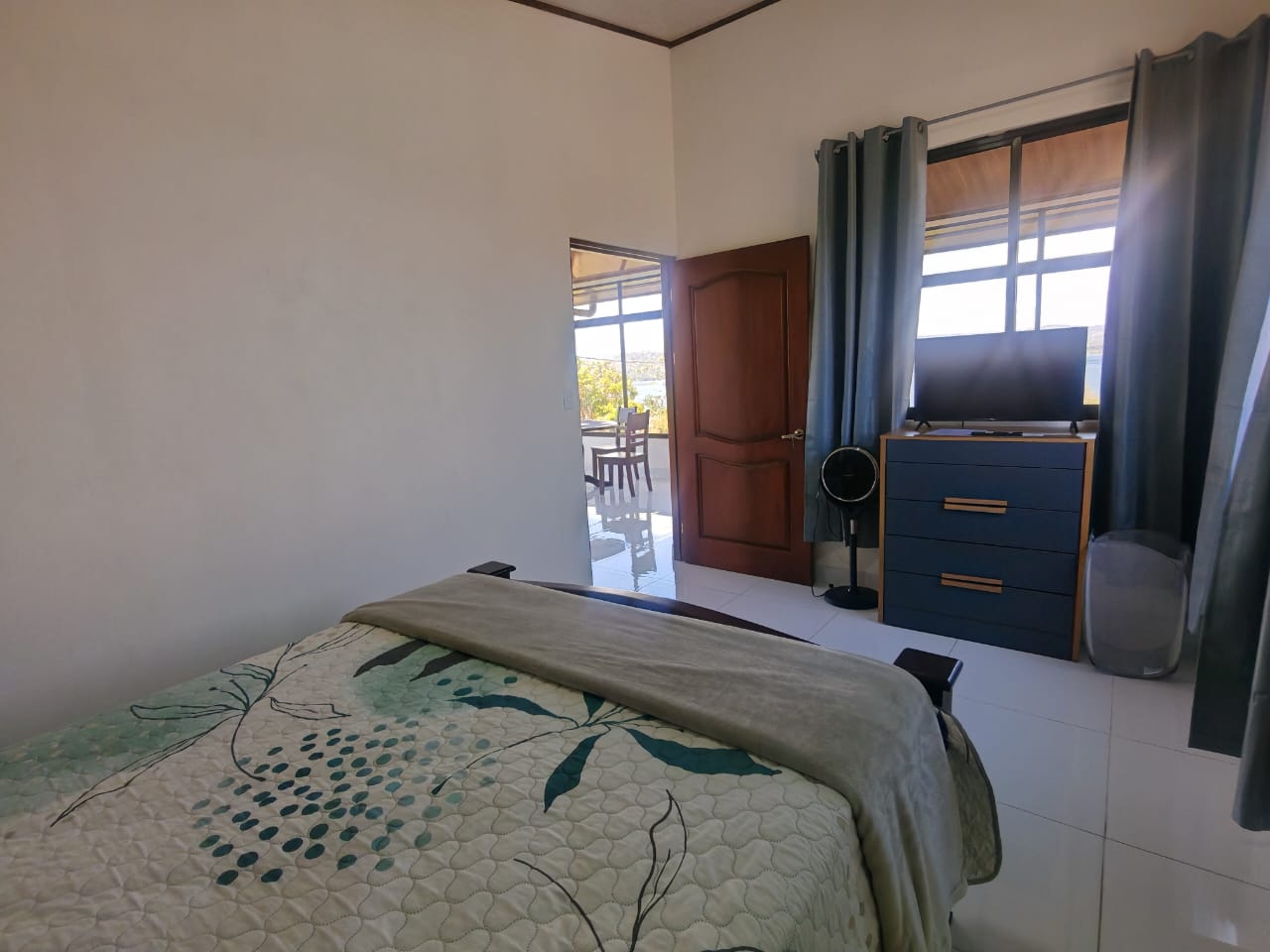  Beautiful Home 5BA 4BA and Two Casitas w/ Views of Lake Arenal & the Volcano photo 32