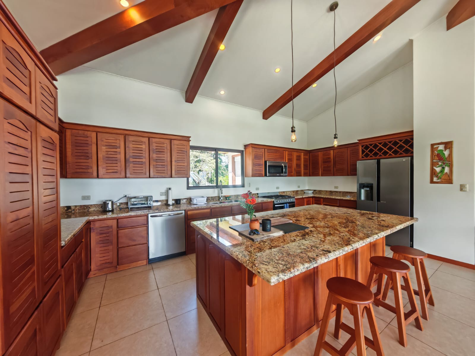 Beautiful Furnished Home 2BD 2.5 BA w/ Lake View in Nuevo Arenal photo 16