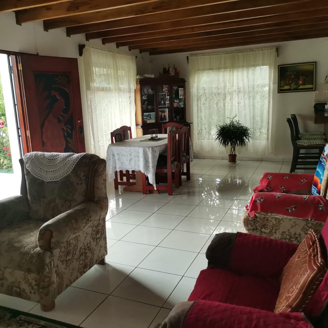 Lovely 2  Story Home + 2 Rental Cabins near Downtown Nuevo Arenal photo 6