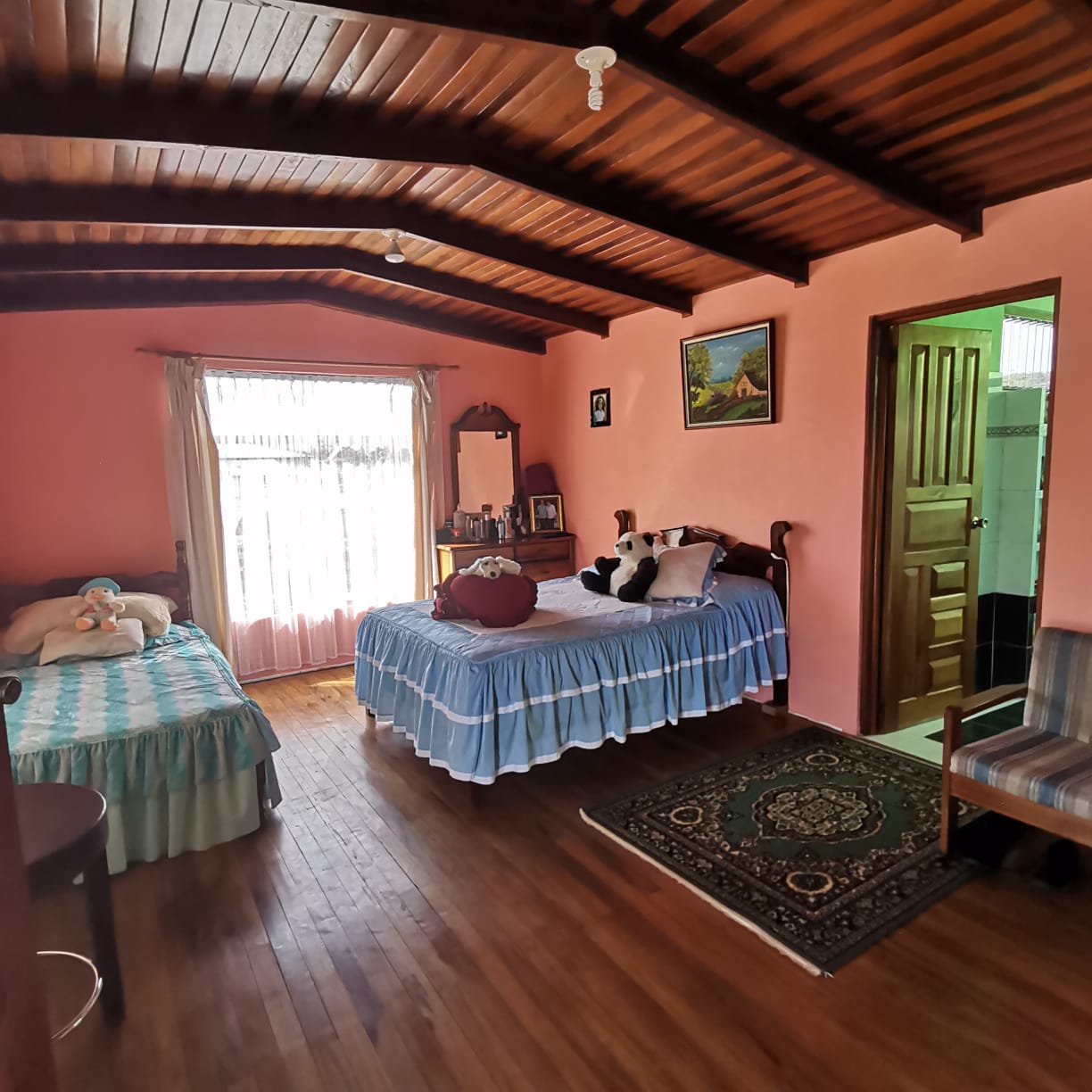 Lovely 2  Story Home + 2 Rental Cabins near Downtown Nuevo Arenal photo 15