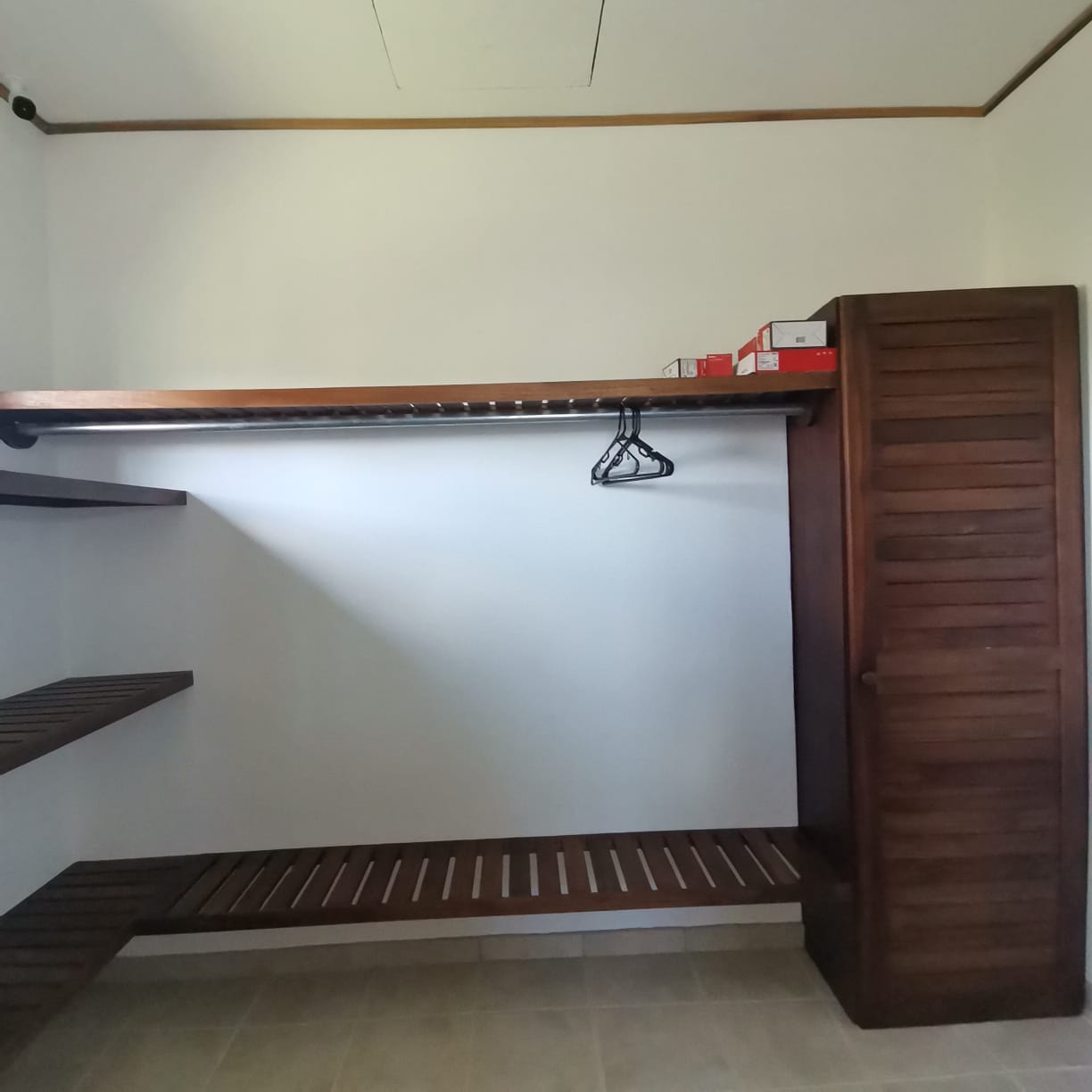 Beautiful, 3 bedroom, 3.5 bathroom, Mountain Top Home in Gated Community photo 31