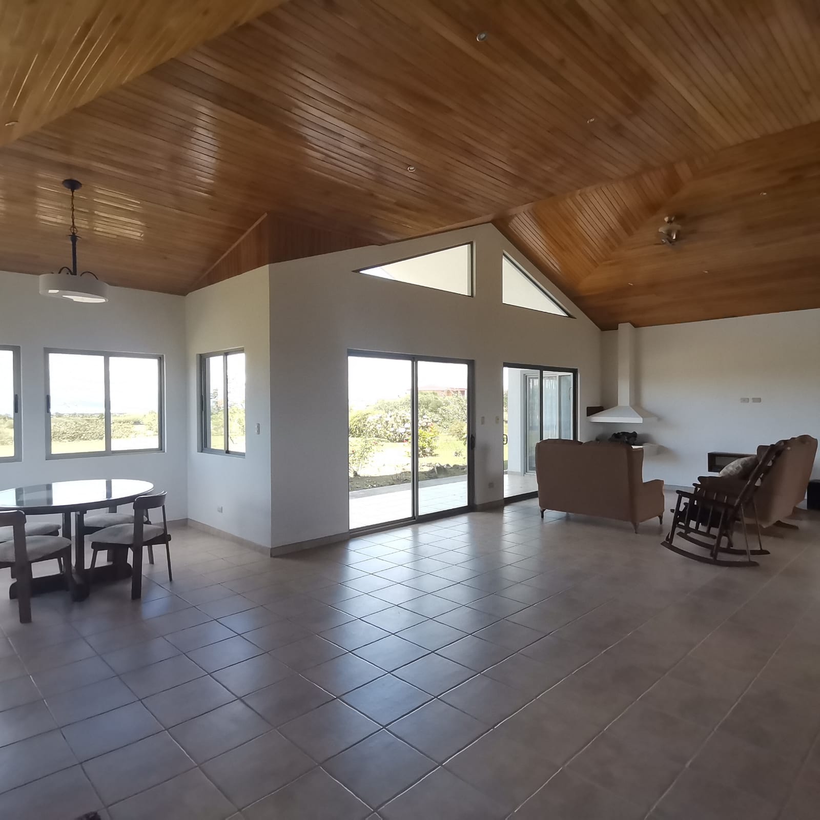 Beautiful, 3 bedroom, 3.5 bathroom, Mountain Top Home in Gated Community photo 62