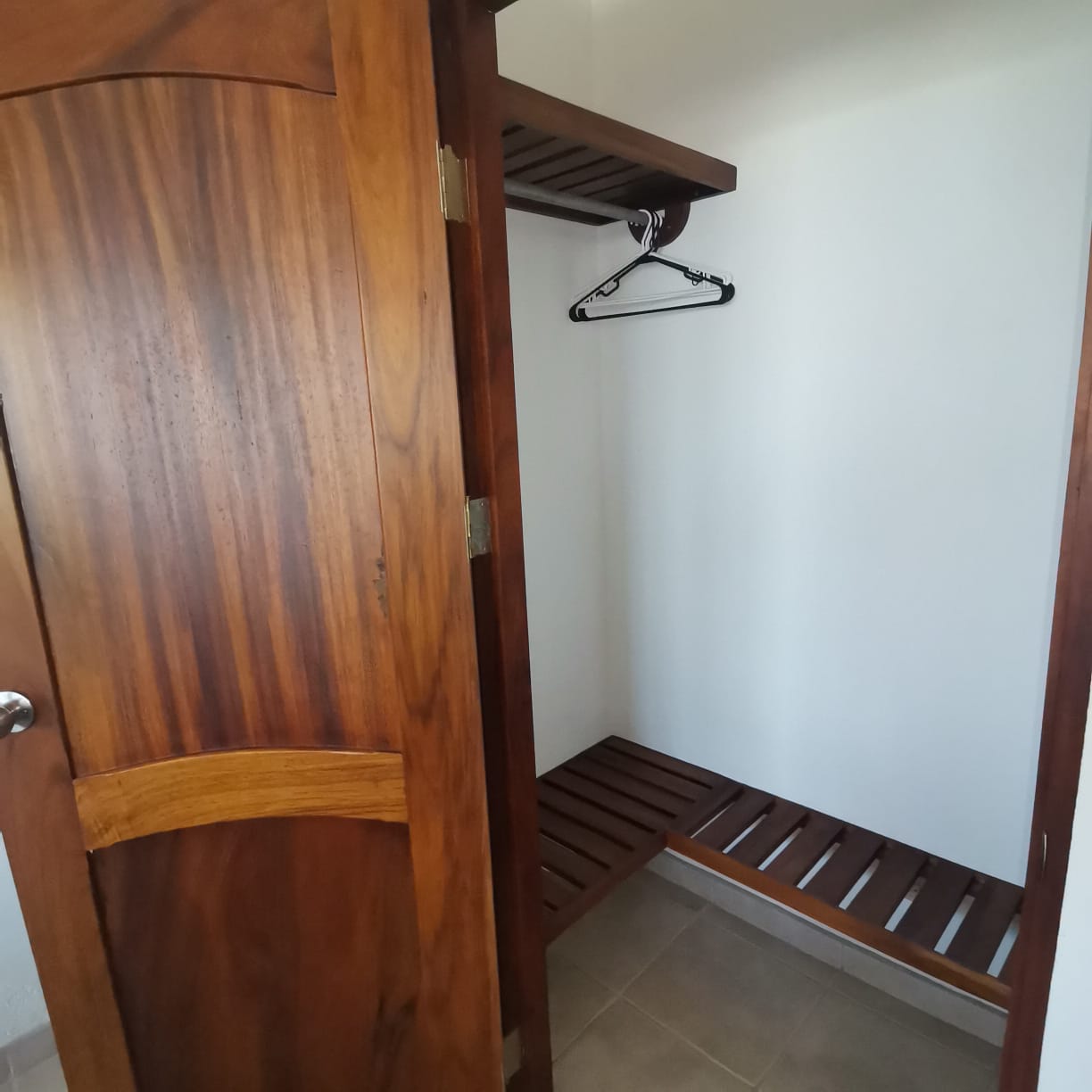 Beautiful, 3 bedroom, 3.5 bathroom, Mountain Top Home in Gated Community photo 54