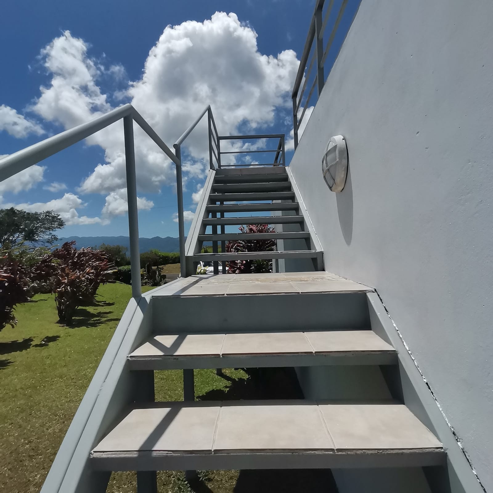 Beautiful, 3 bedroom, 3.5 bathroom, Mountain Top Home in Gated Community photo 7