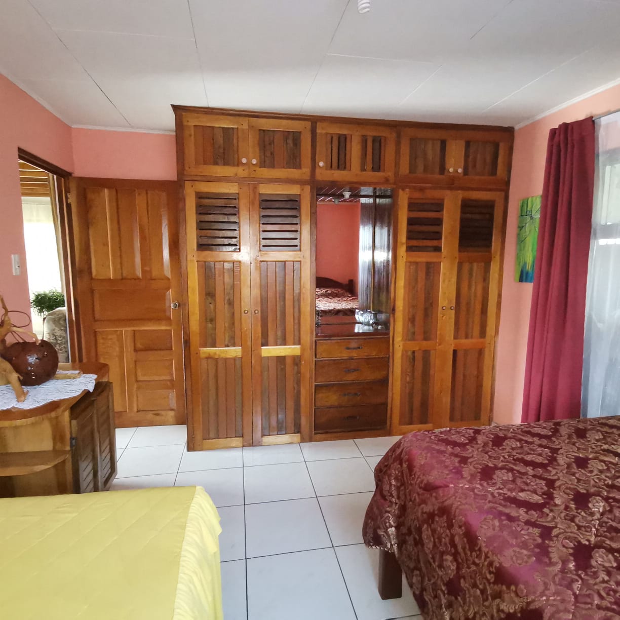 Lovely 2  Story Home + 2 Rental Cabins near Downtown Nuevo Arenal photo 14