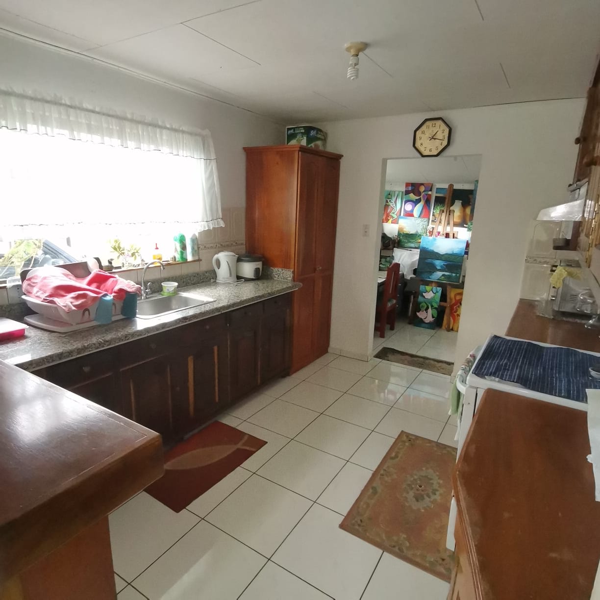 Lovely 2  Story Home + 2 Rental Cabins near Downtown Nuevo Arenal photo 8