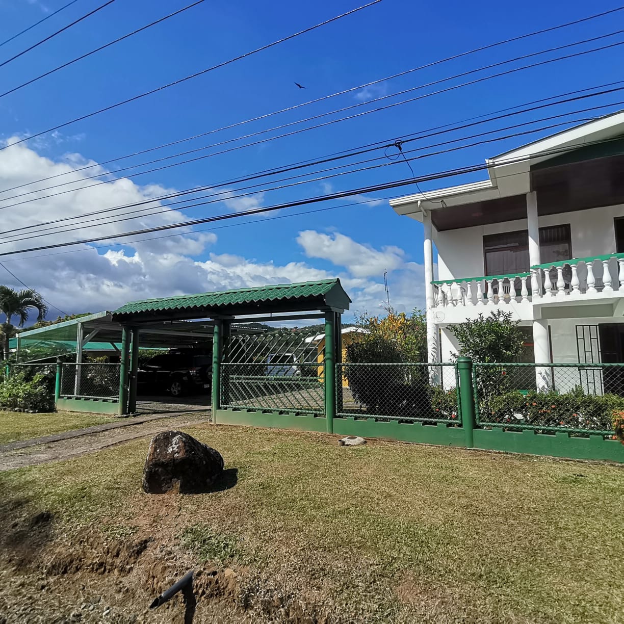 Lovely 2  Story Home + 2 Rental Cabins near Downtown Nuevo Arenal photo 37