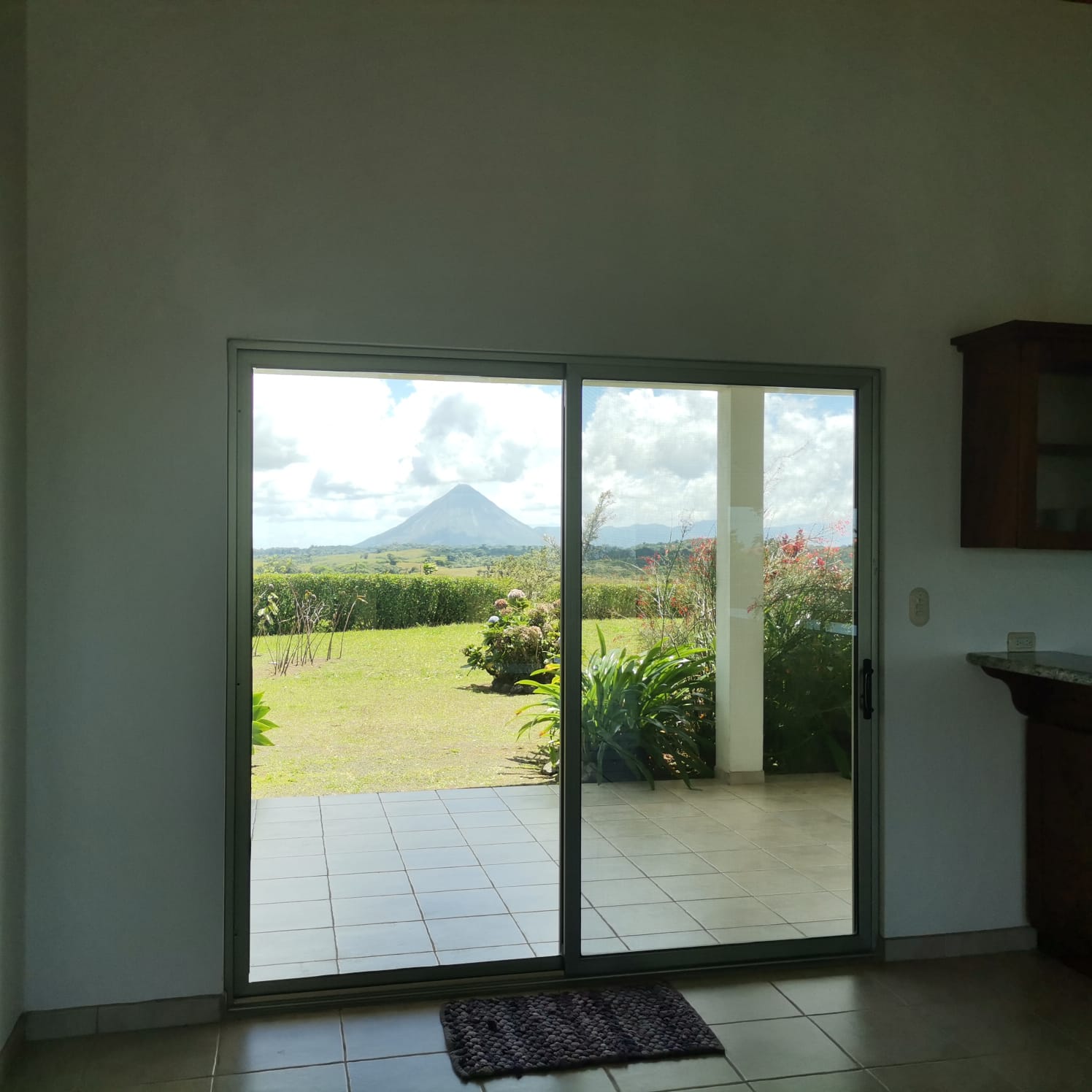 Beautiful, 3 bedroom, 3.5 bathroom, Mountain Top Home in Gated Community photo 25