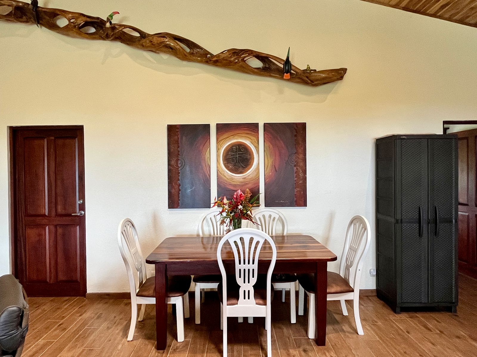 Mountain Top, Solar Powered, 3 bedroom Home in Nuevo Arenal  photo 13