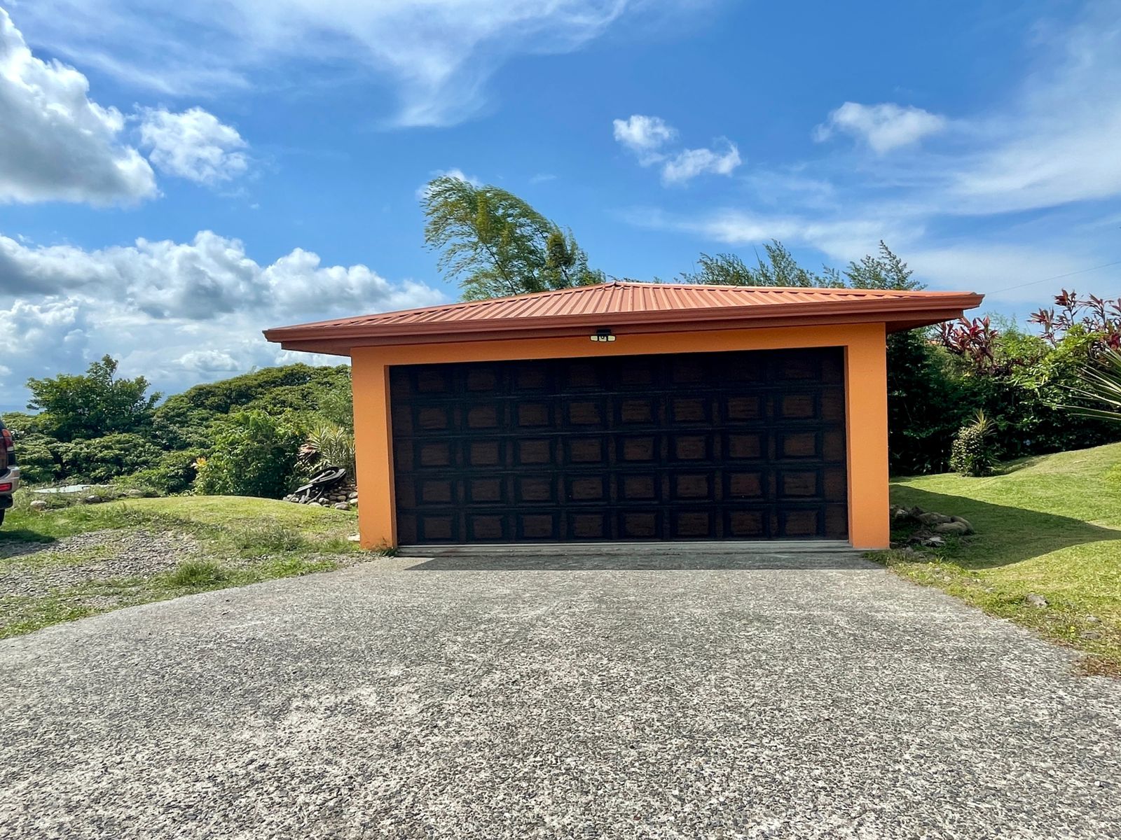 Mountain Top, Solar Powered, 3 bedroom Home in Nuevo Arenal  photo 23