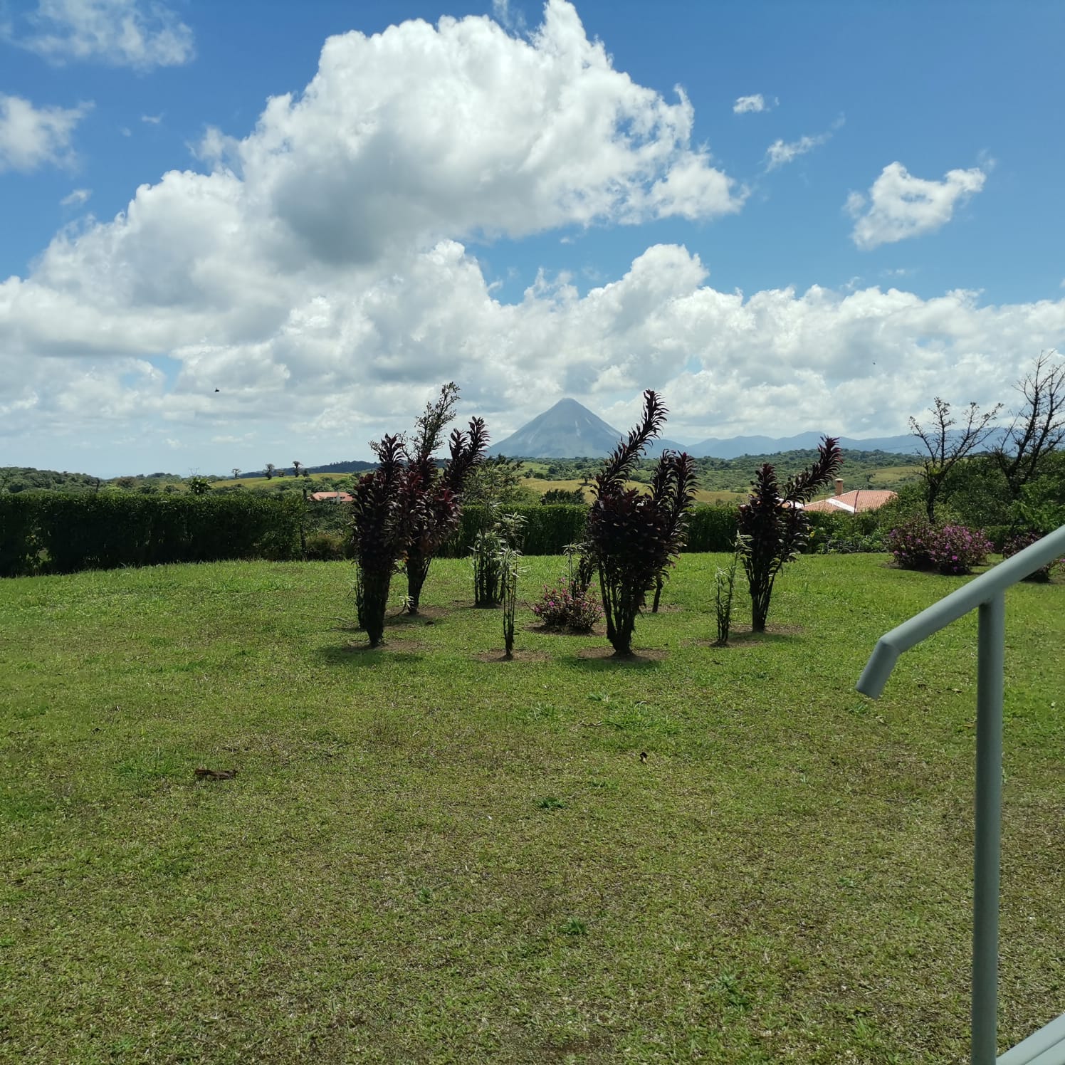 Beautiful, 3 bedroom, 3.5 bathroom, Mountain Top Home in Gated Community photo 21