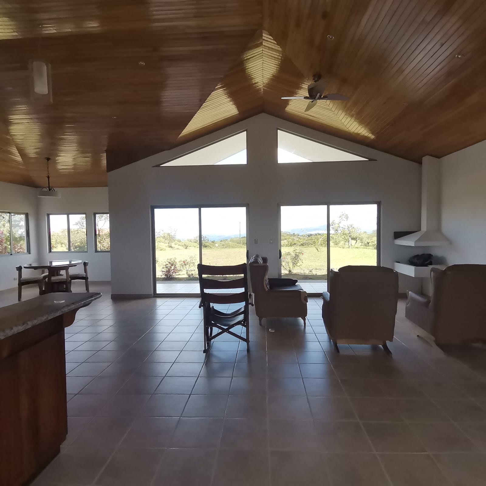 Beautiful, 3 bedroom, 3.5 bathroom, Mountain Top Home in Gated Community photo 70