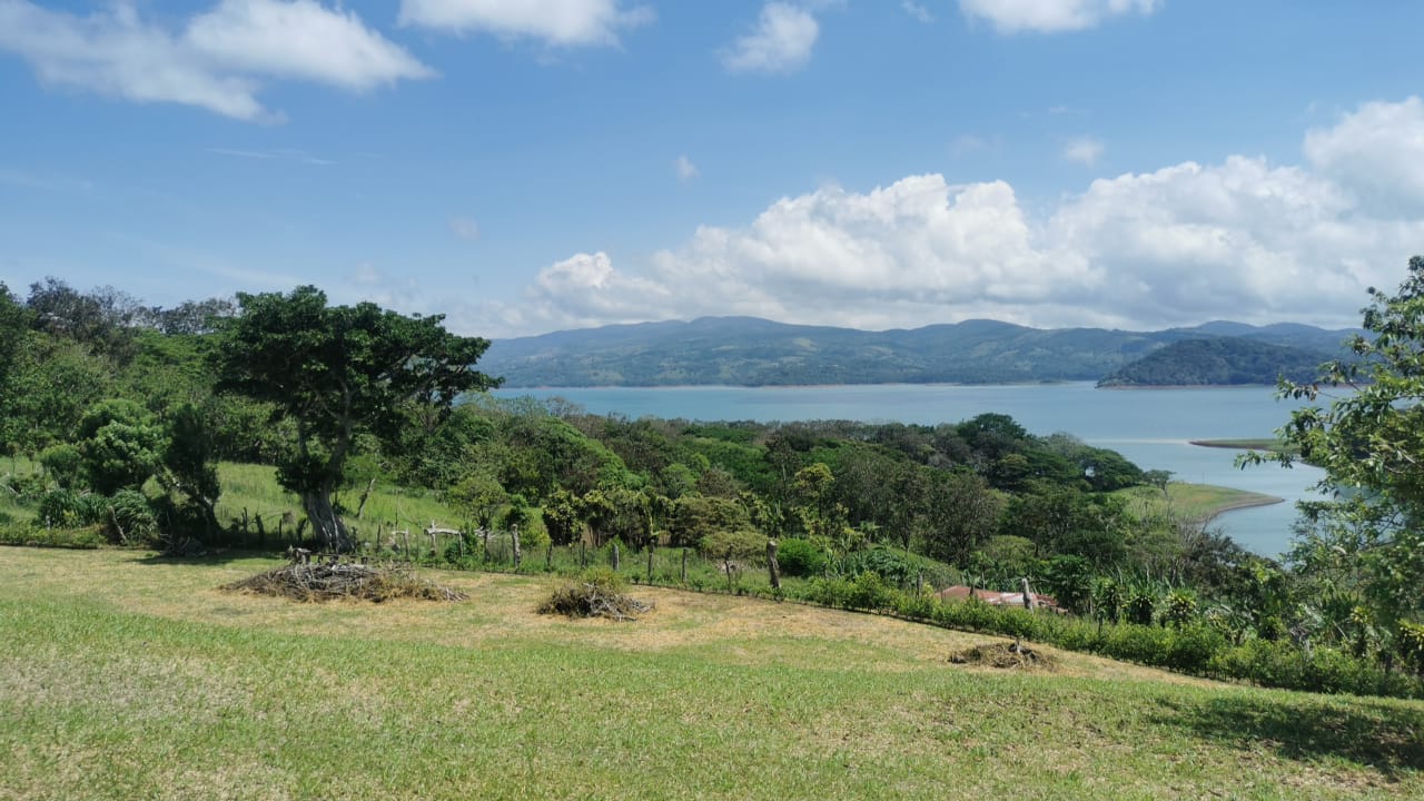 Magnificent, 1.2-acre, Lake View Lot Near Lake Arenal in Tronadora  photo 13
