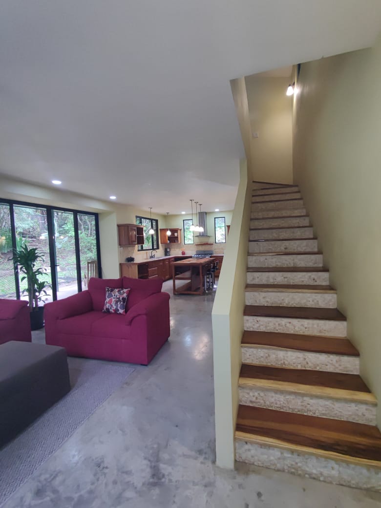 A Lovely, 2 Story, 2-bedroom, 2-bathroom Home Near Lake Arenal in Tronadora  photo 6
