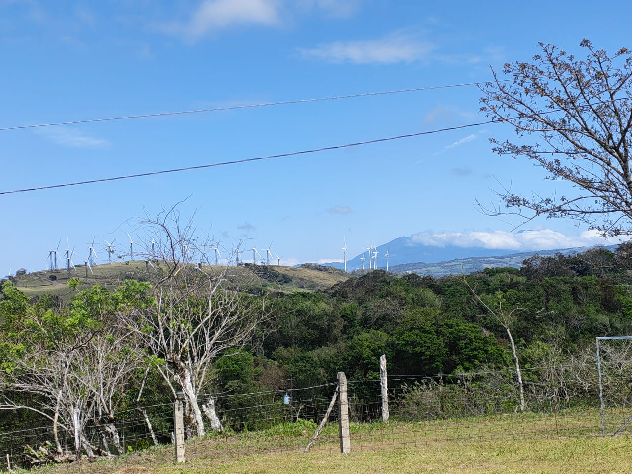 Gorgeous, 2 Story - 3 BD/2.5 BA Lake, Volcano and Mountain View House  photo 10