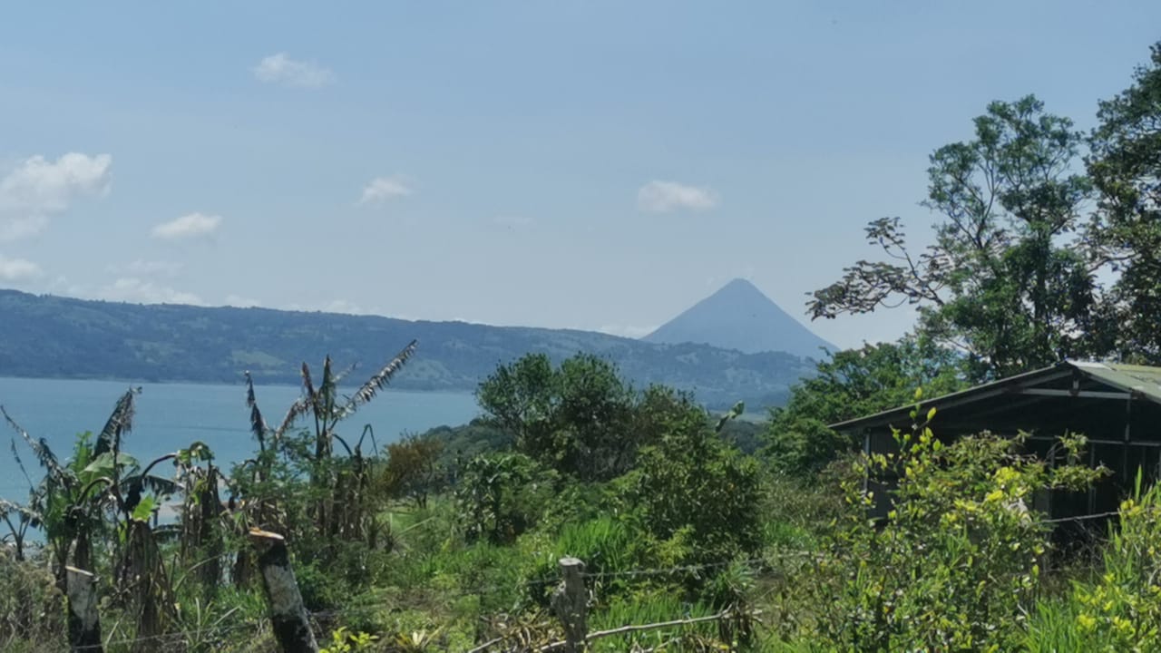Magnificent, 1.2-acre, Lake View Lot Near Lake Arenal in Tronadora  photo 9