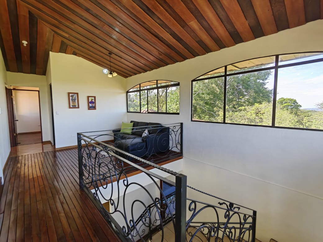 Gorgeous, 2 Story - 3 BD/2.5 BA Lake, Volcano and Mountain View House  photo 17