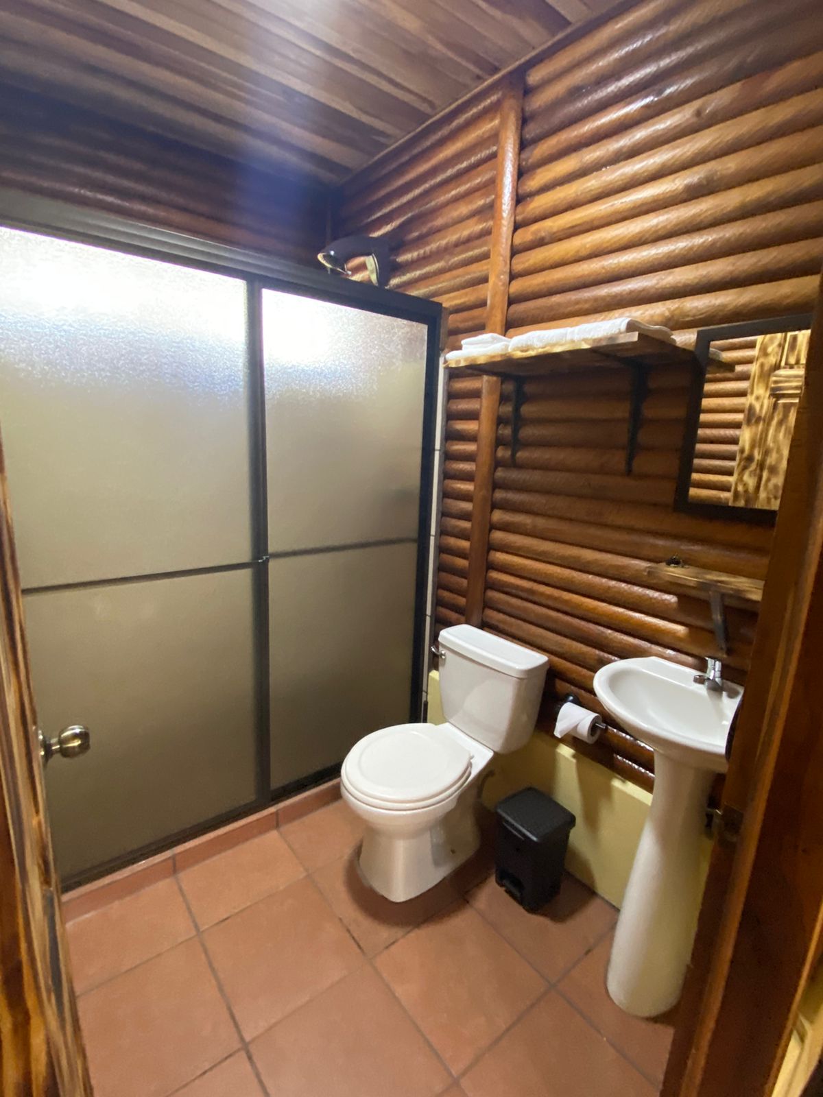 Beautiful, Furnished, Brand-New, Teak Wood Cabin- 1 BD 1 BA– El Roble, Tronadora photo 6