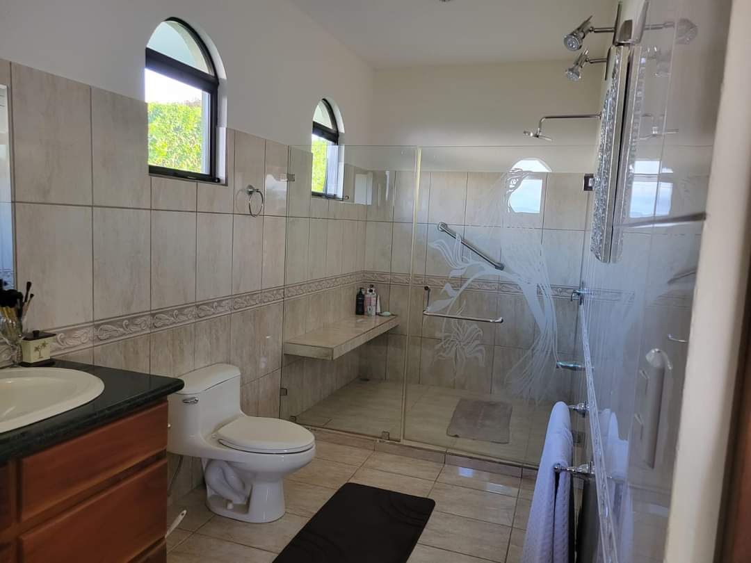 Fully Furnished, Upscale, 4 BD, 2.5 BA, Lake View Home – Parcelas de Quebrada Azul  photo 16