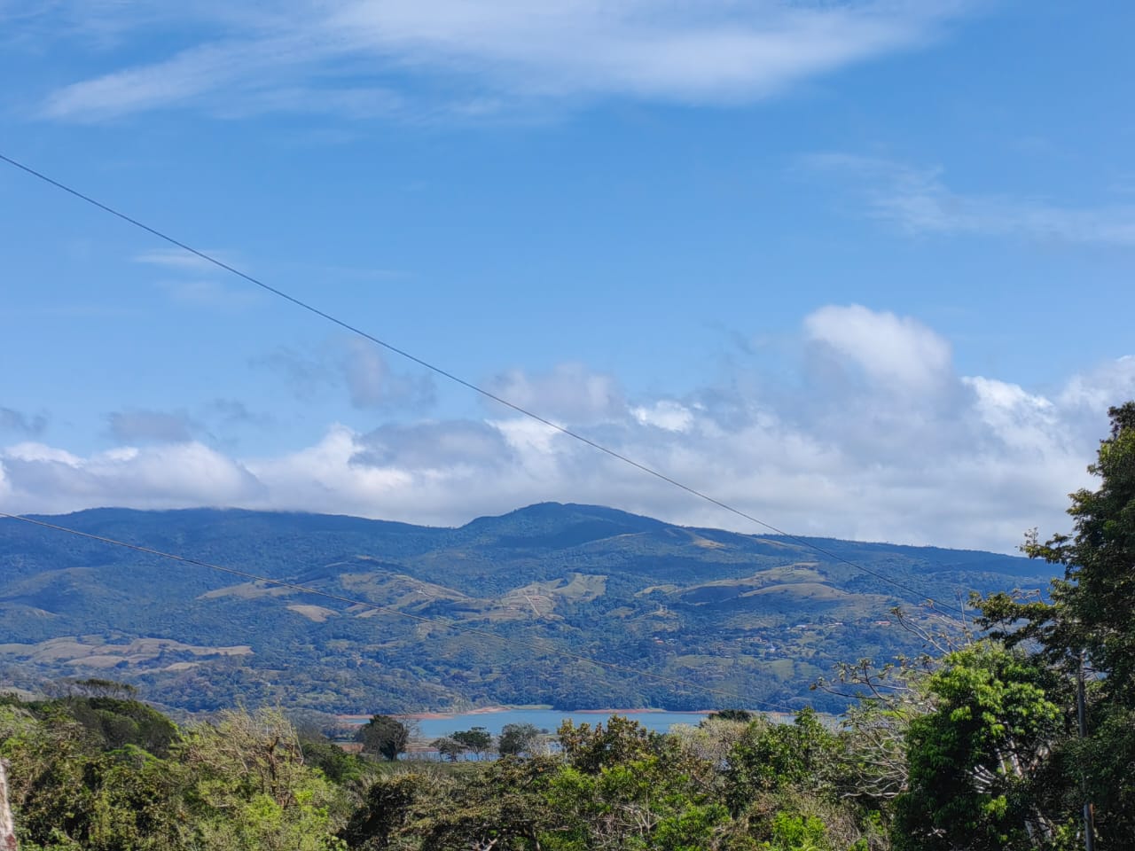 Gorgeous, 2 Story - 3 BD/2.5 BA Lake, Volcano and Mountain View House  photo 9