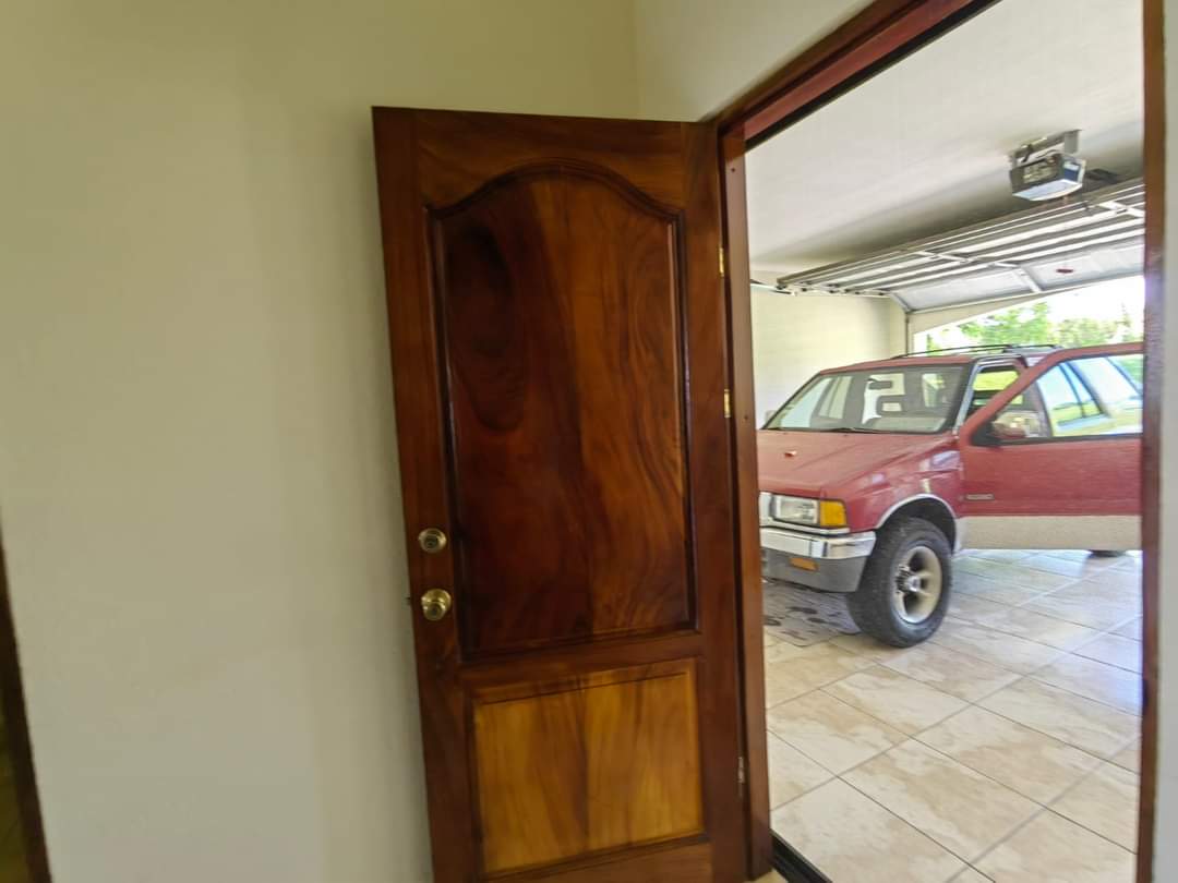 Fully Furnished, Upscale, 4 BD, 2.5 BA, Lake View Home – Parcelas de Quebrada Azul  photo 25