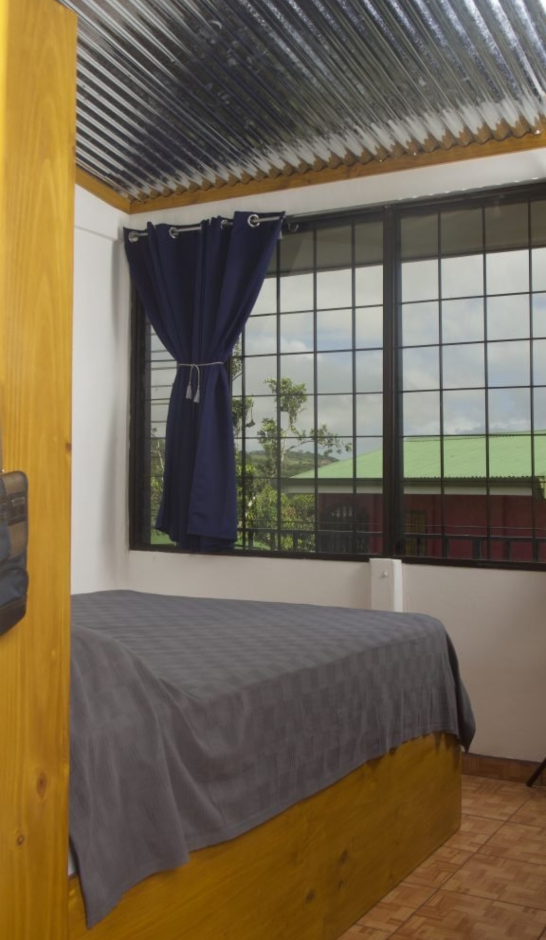 6 Houses, 1BD/1BA Lake View Cabin in Private Gated Community w/ Utilities  photo 6