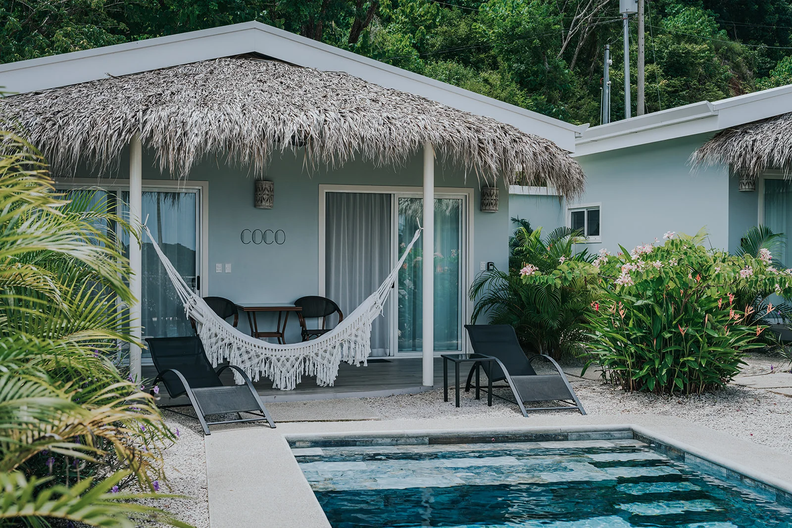 Samara Suits: A Tropical Masterpiece with Ocean View and 3 Lodges for Sale in Sámara photo 5