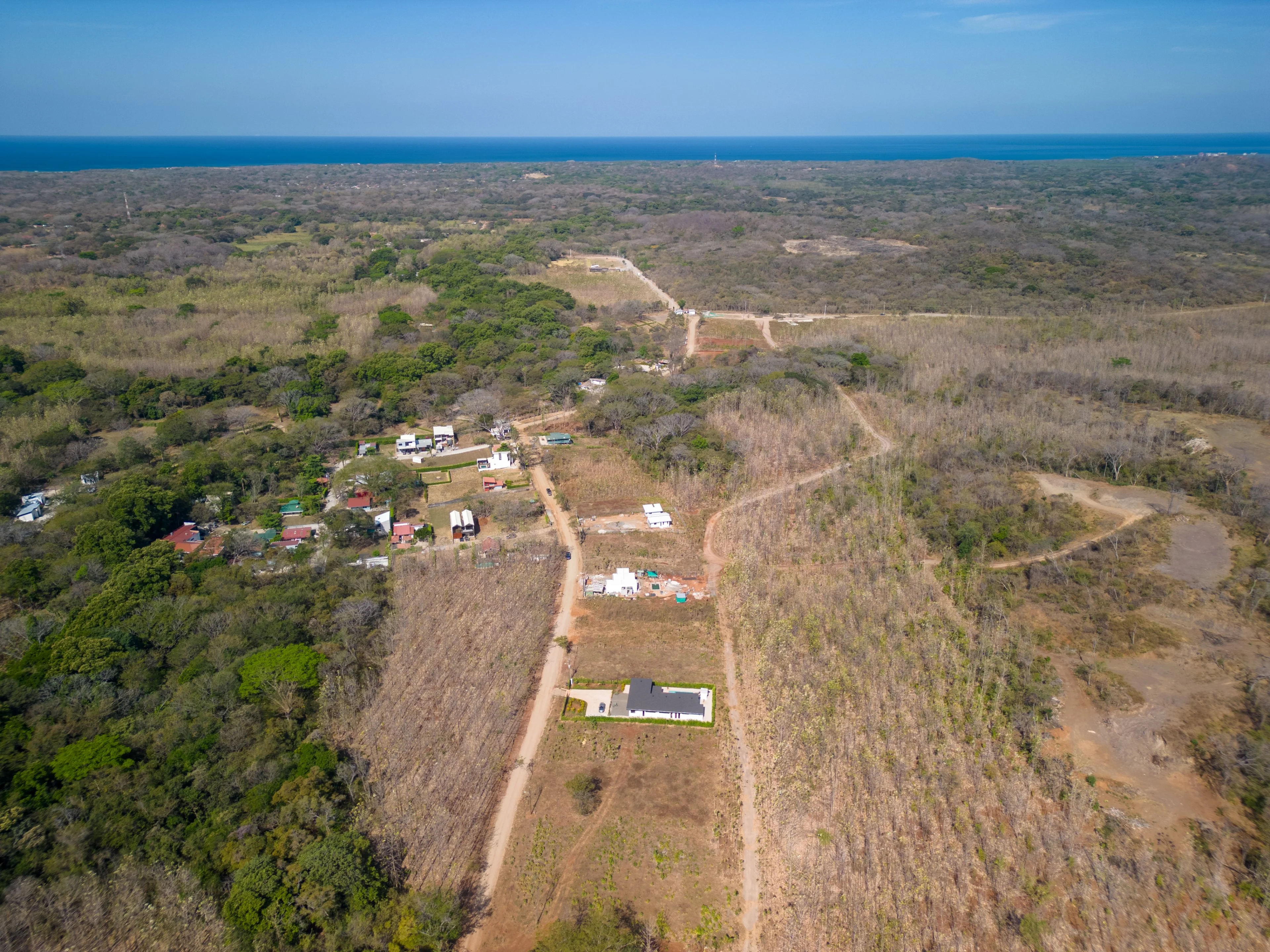 1000 m2 residential lot + free house design in San Jose de Pinilla photo 2