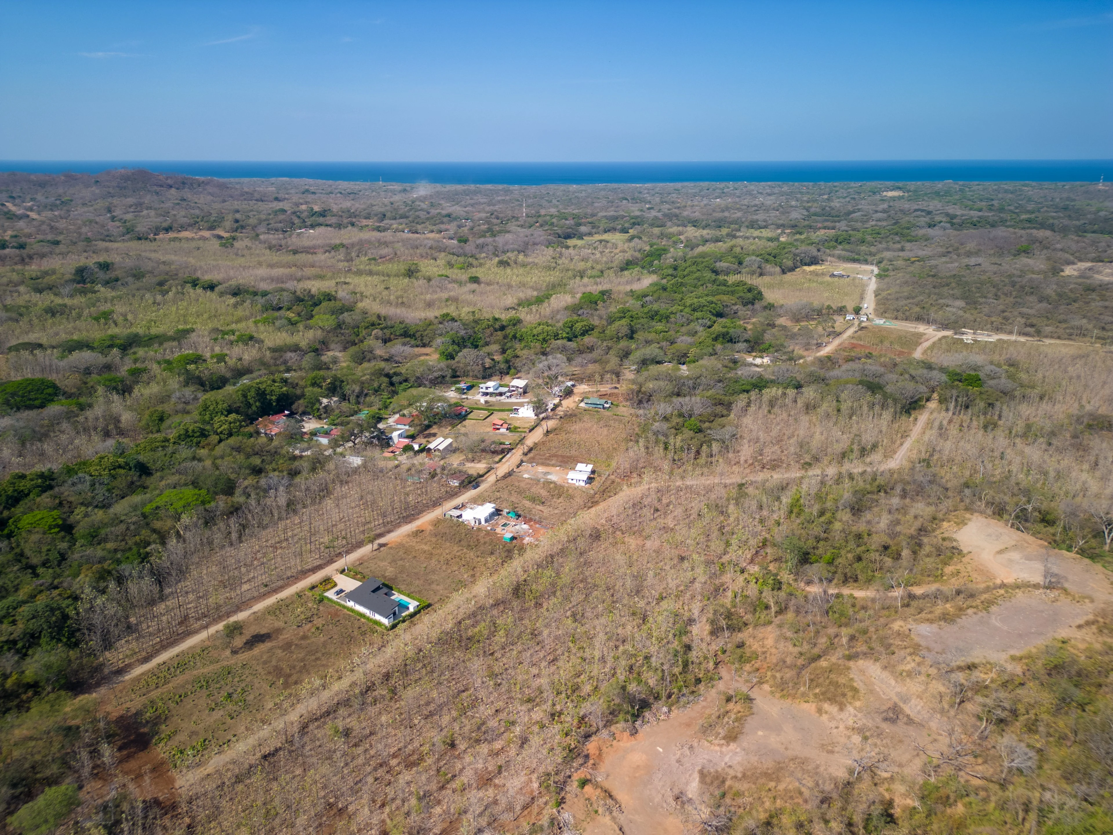 1000 m2 residential lot + free house design in San Jose de Pinilla photo 1