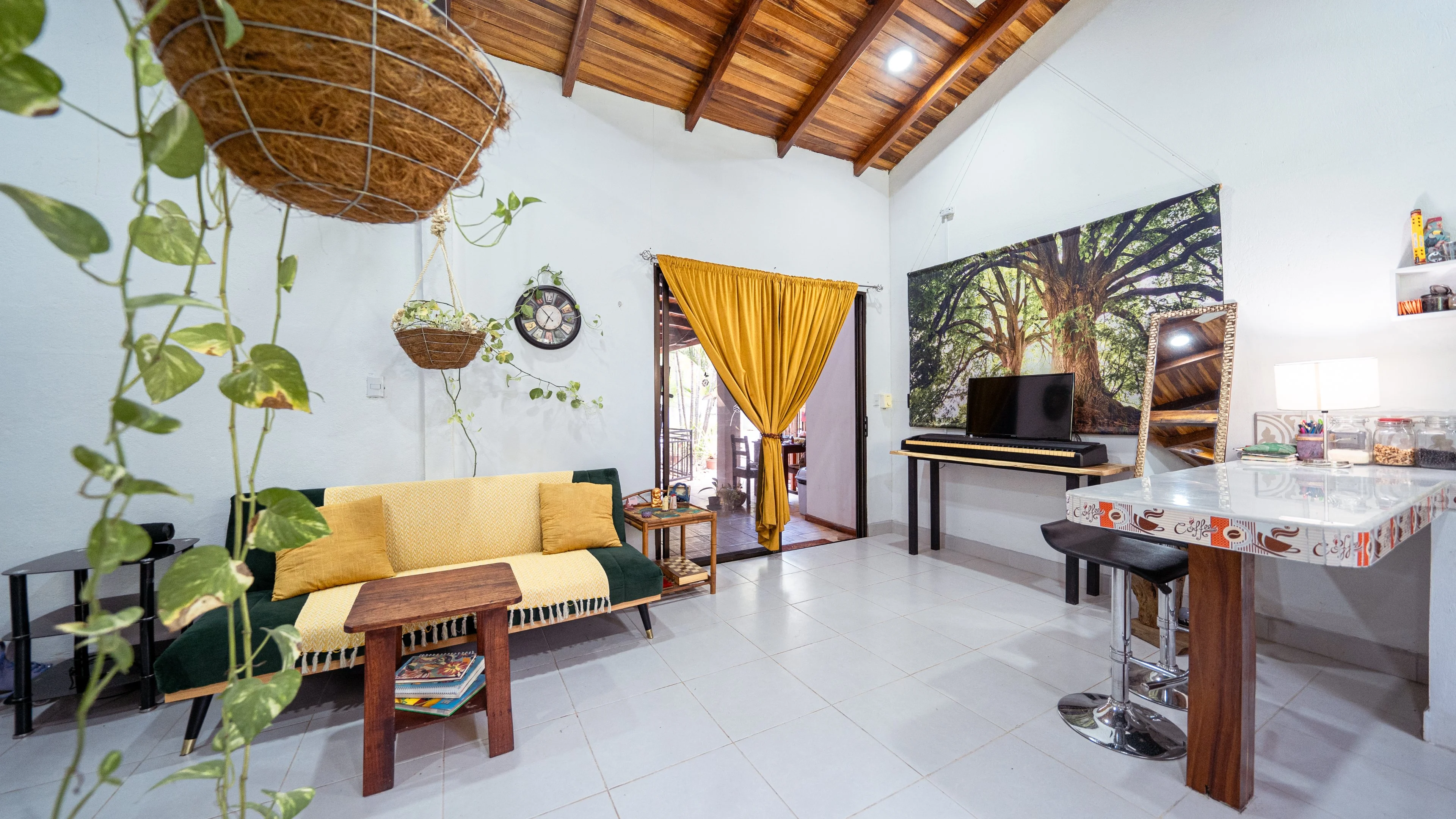 Casa Esperanza: Income generating 4,000 m2 property with 7 units and pool, Villarel Tamarindo photo 5