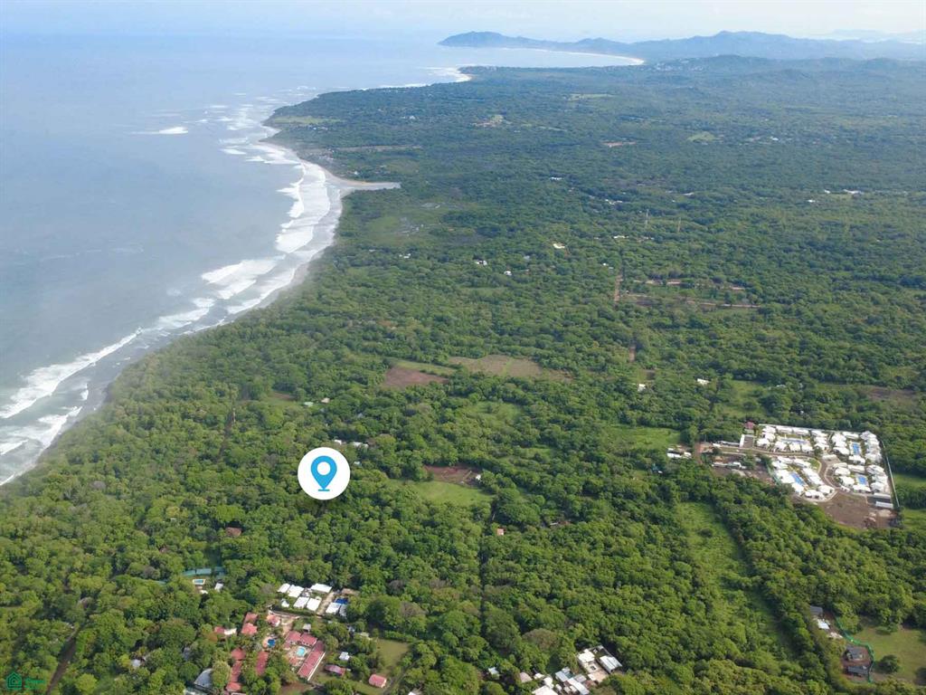 Veintisiete de Abril, Tamarindo photo 3