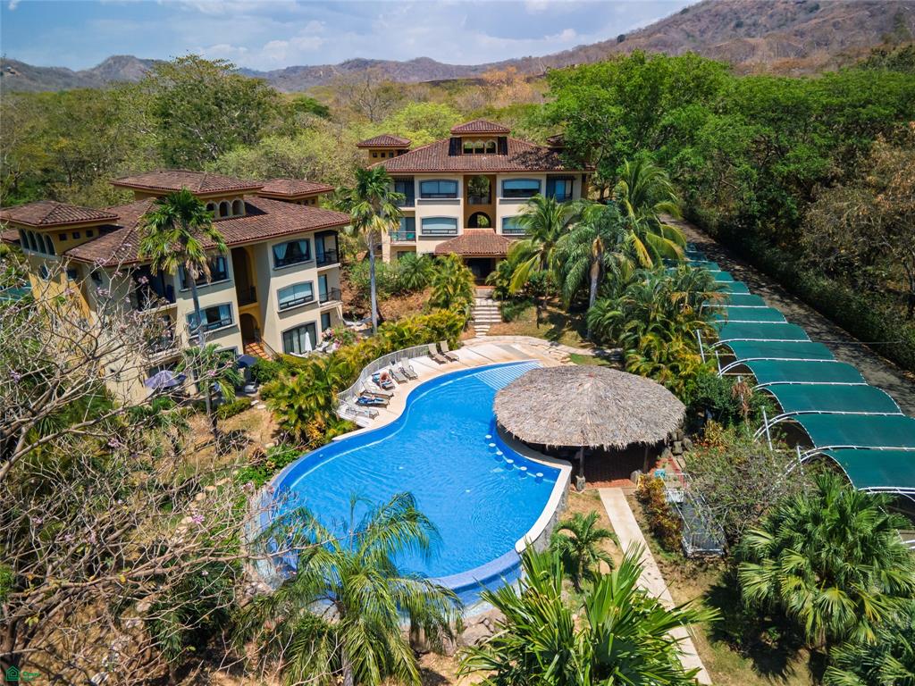 Tamarindo photo 1
