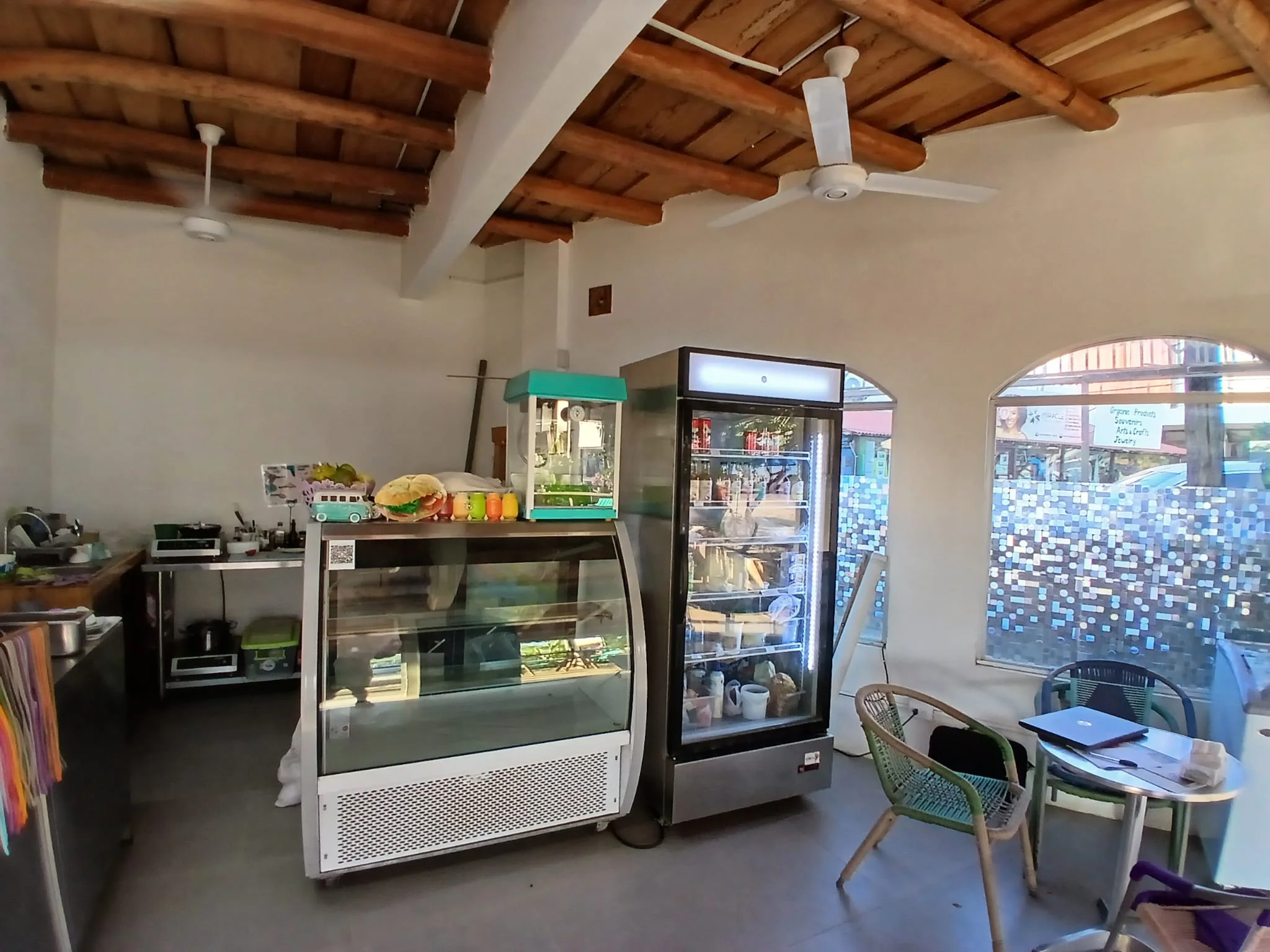 Turnkey Ice Cream & Snack Shop Business for Sale in Huacas – A Local Favorite for Over 17 Years! photo 7