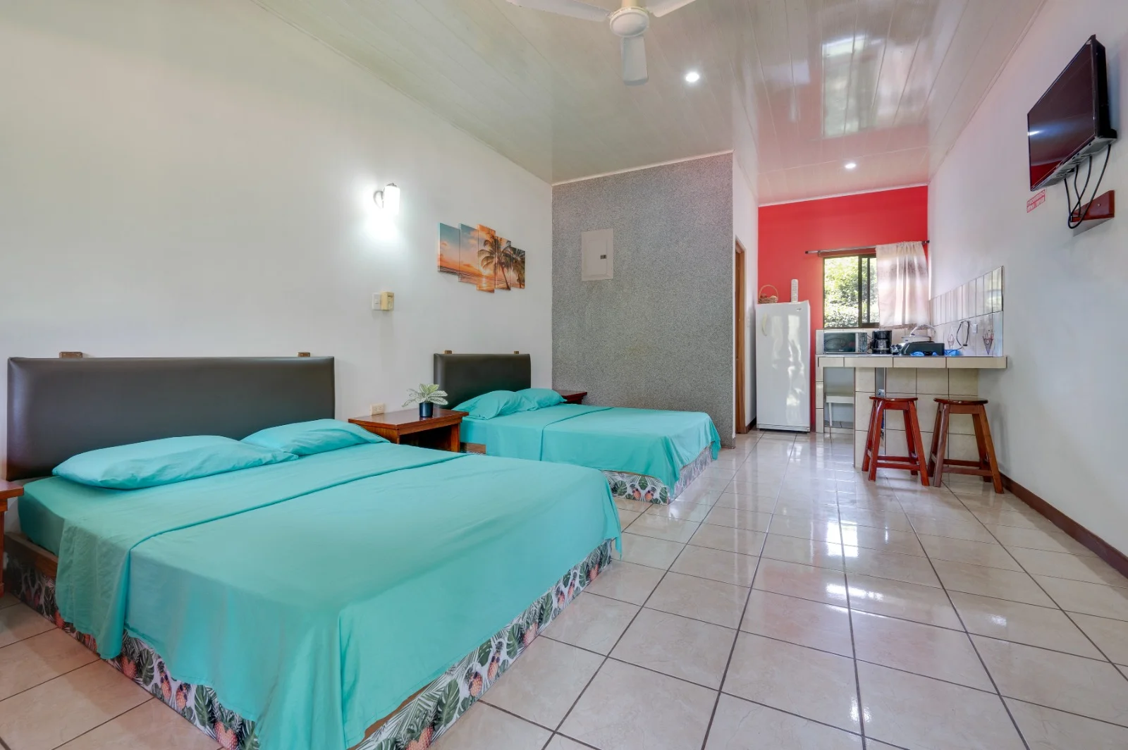 Tamarit House: Elegant Tropical Estate with Proven Rental Income in Villareal, Guanacaste photo 15